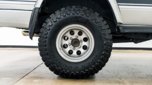 Mint Co. Auto - Drive Your Dream | Import Cars • 1993 Toyota Land Cruiser H/T KZJ78 Black