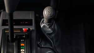 Mint Co. Auto - Drive Your Dream | Import Cars • 1993 Toyota Land Cruiser H/T KZJ78 Black