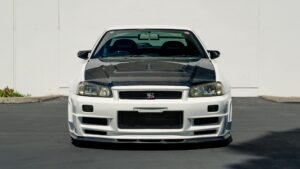 1999 Nissan Skyline GT-R (BNR34) NISMO S1 Engine White