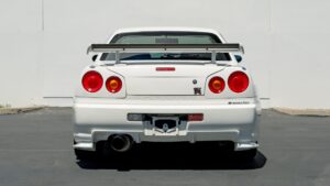 1999 Nissan Skyline GT-R (BNR34) NISMO S1 Engine White