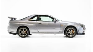 Mint Co. Auto - Drive Your Dream | Import Cars • 1999 Nissan Skyline GTR (BNR34) V-Spec Athletic Silver