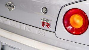 Mint Co. Auto - Drive Your Dream | Import Cars • 1999 Nissan Skyline GTR (BNR34) V-Spec Athletic Silver