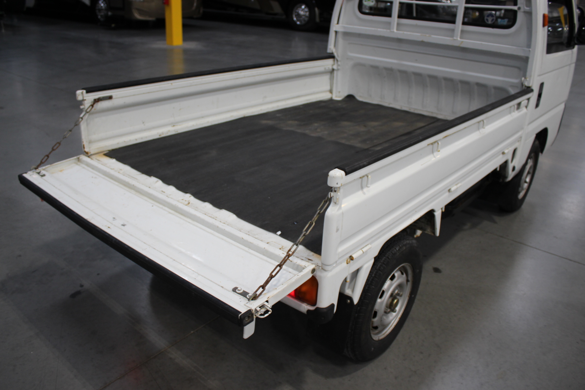 
								1989 Honda Acty Attack White full									