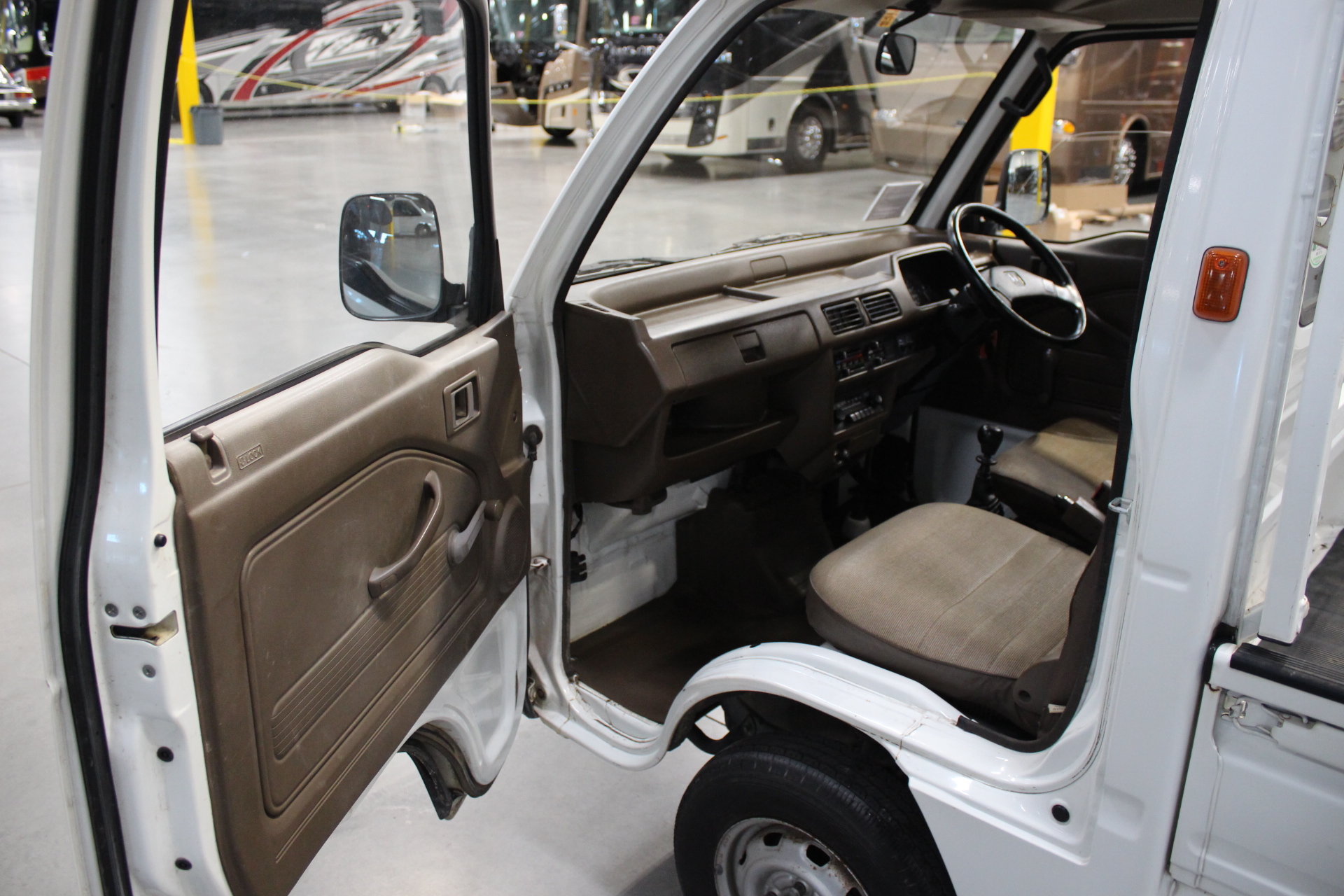 
								1989 Honda Acty Attack White full									