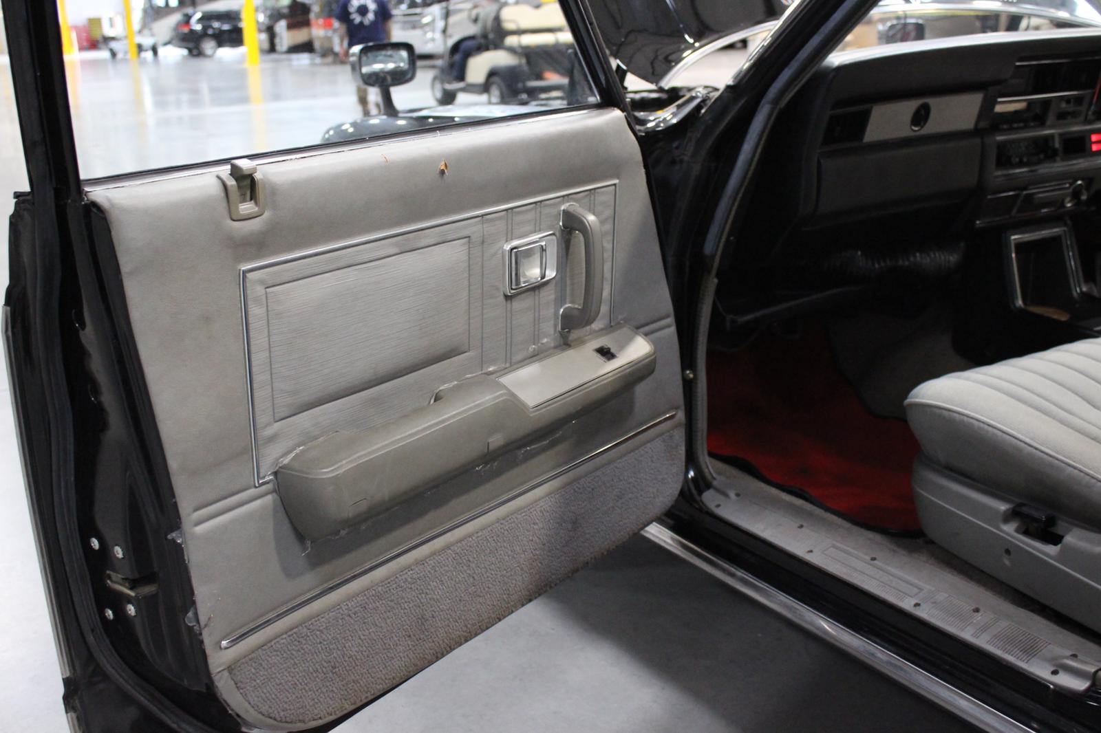 
								1977 Toyota Crown Super Saloon full									