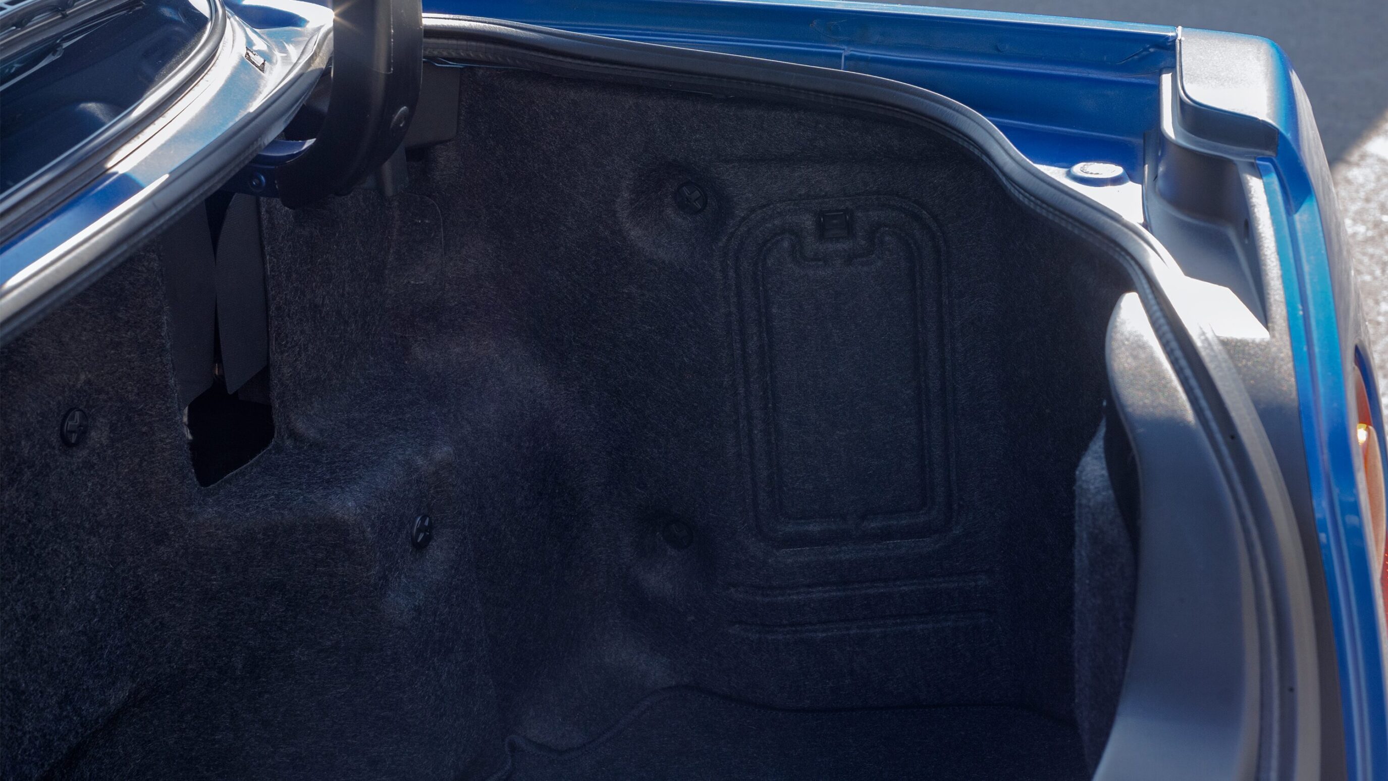 
								1999 Nissan Skyline GTR (BNR34) V-Spec White full									