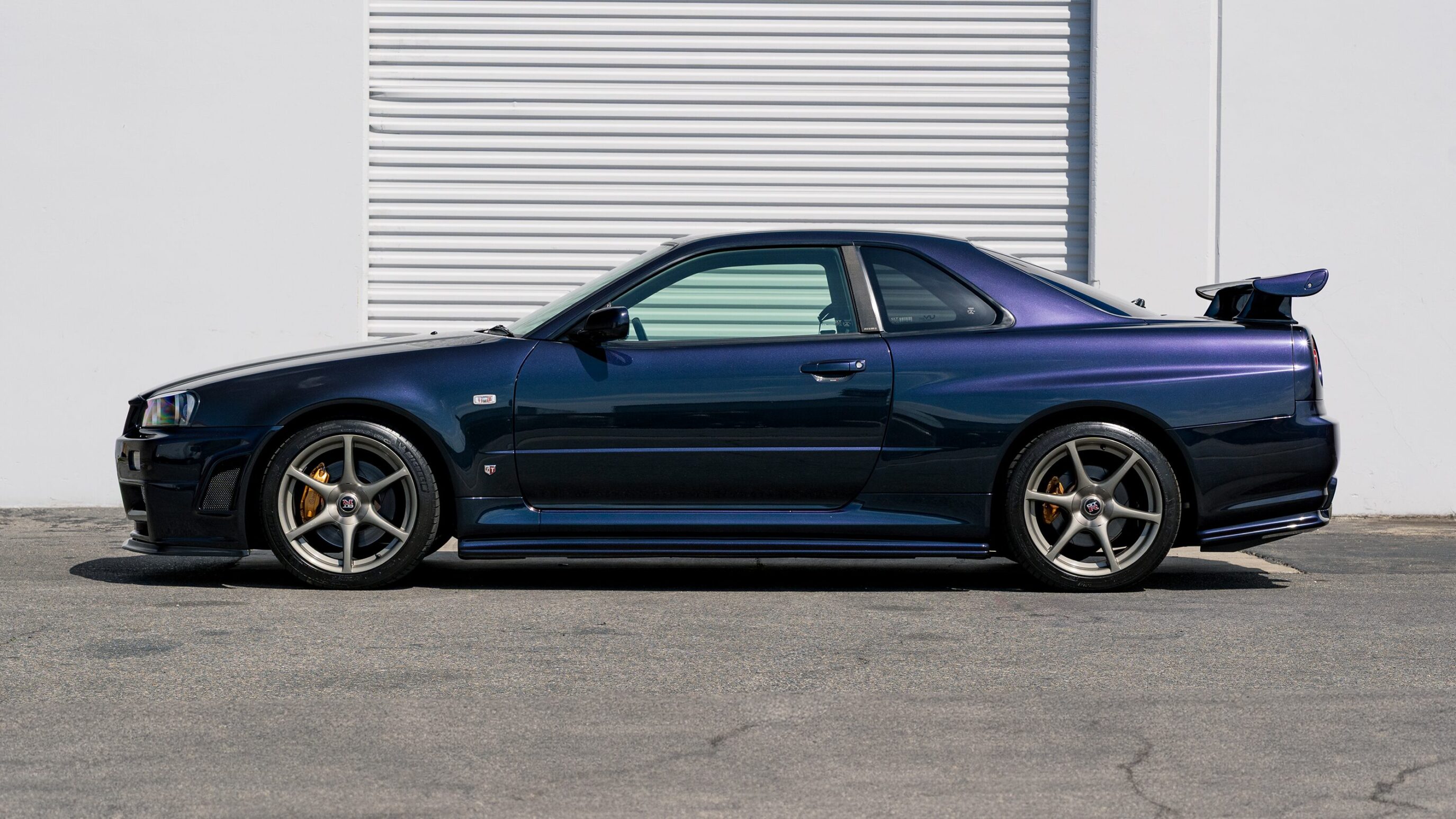 
								1999 Nissan Skyline GTR (BNR34) V-Spec Midnight Purple II full									
