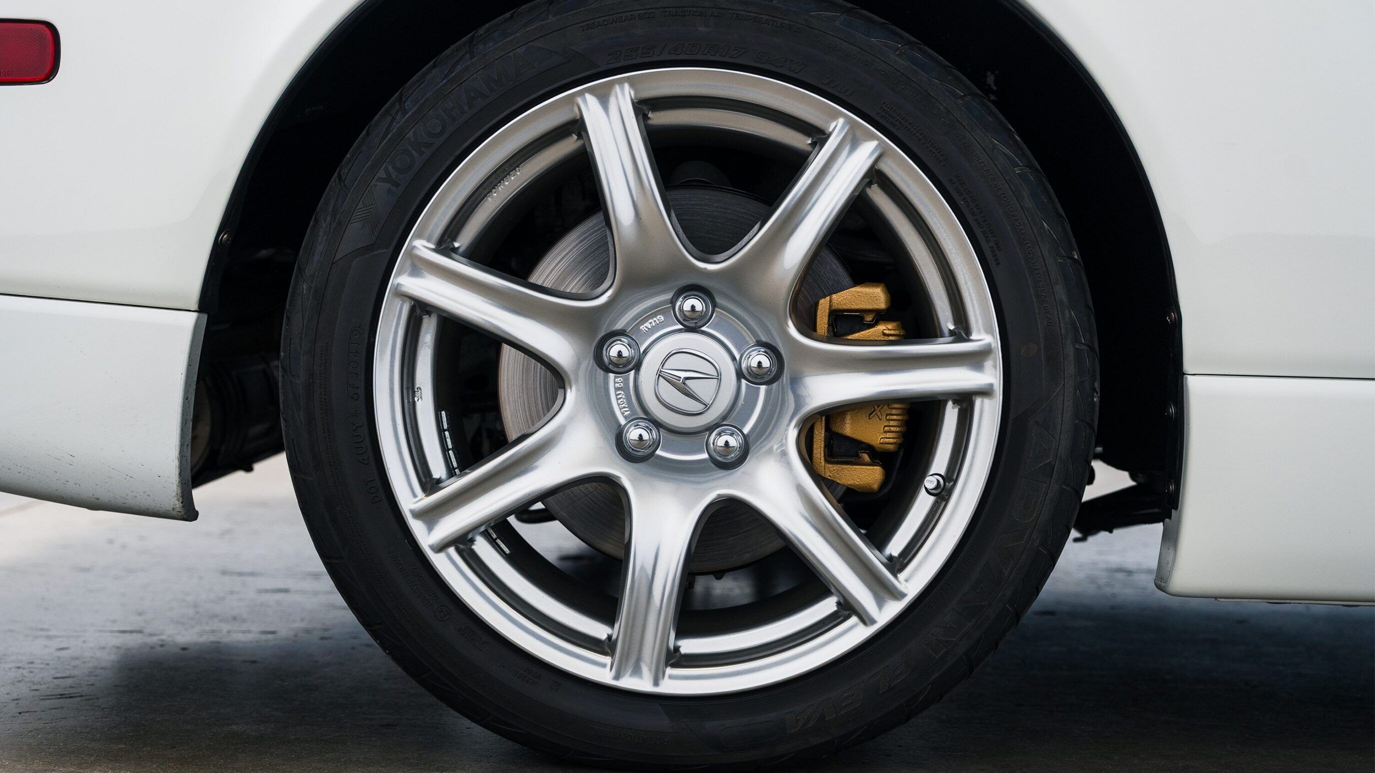 
								2004 Acura NSX-T NA2 Grand Prix White full									