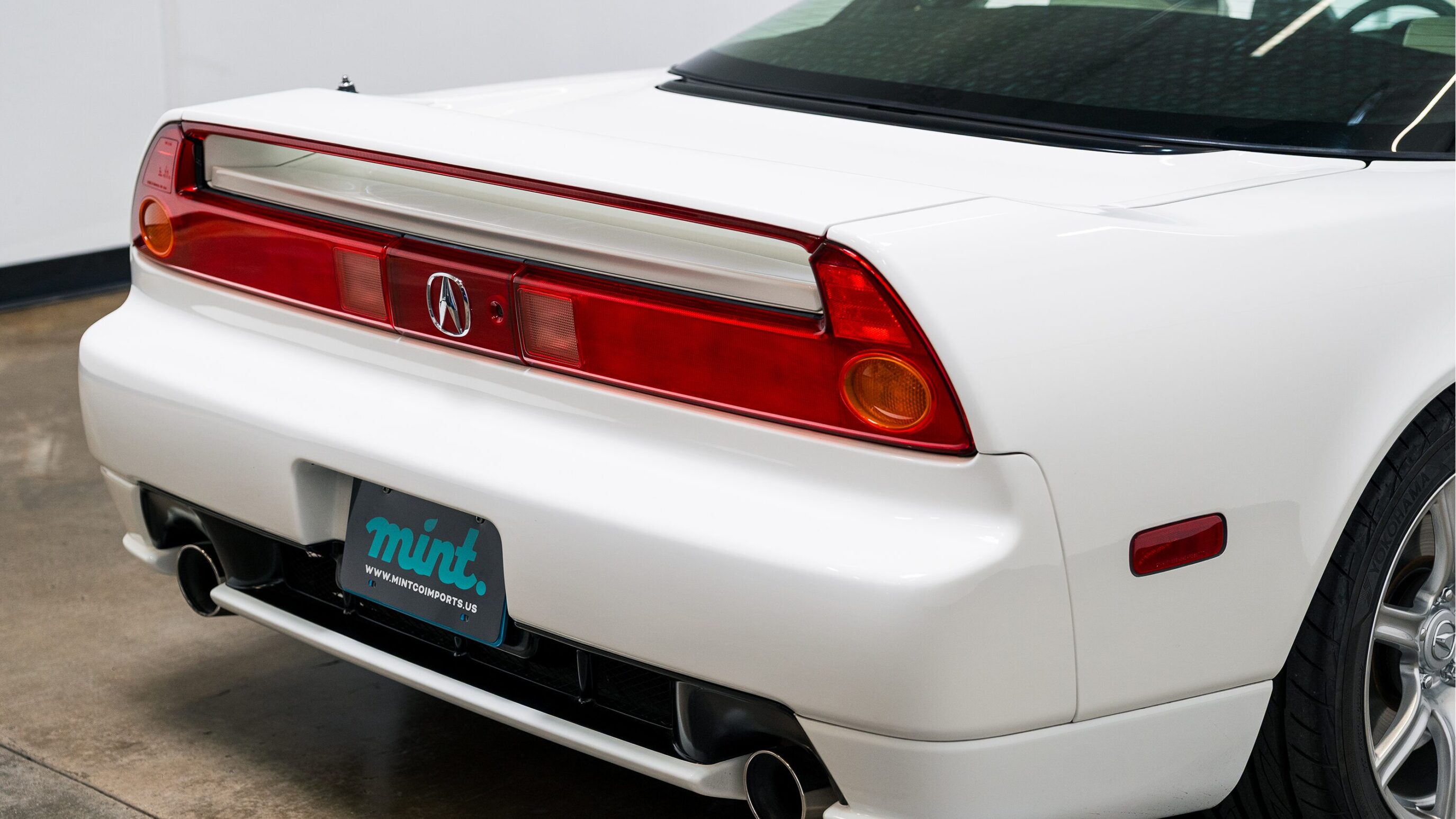 
								2004 Acura NSX-T NA2 Grand Prix White full									