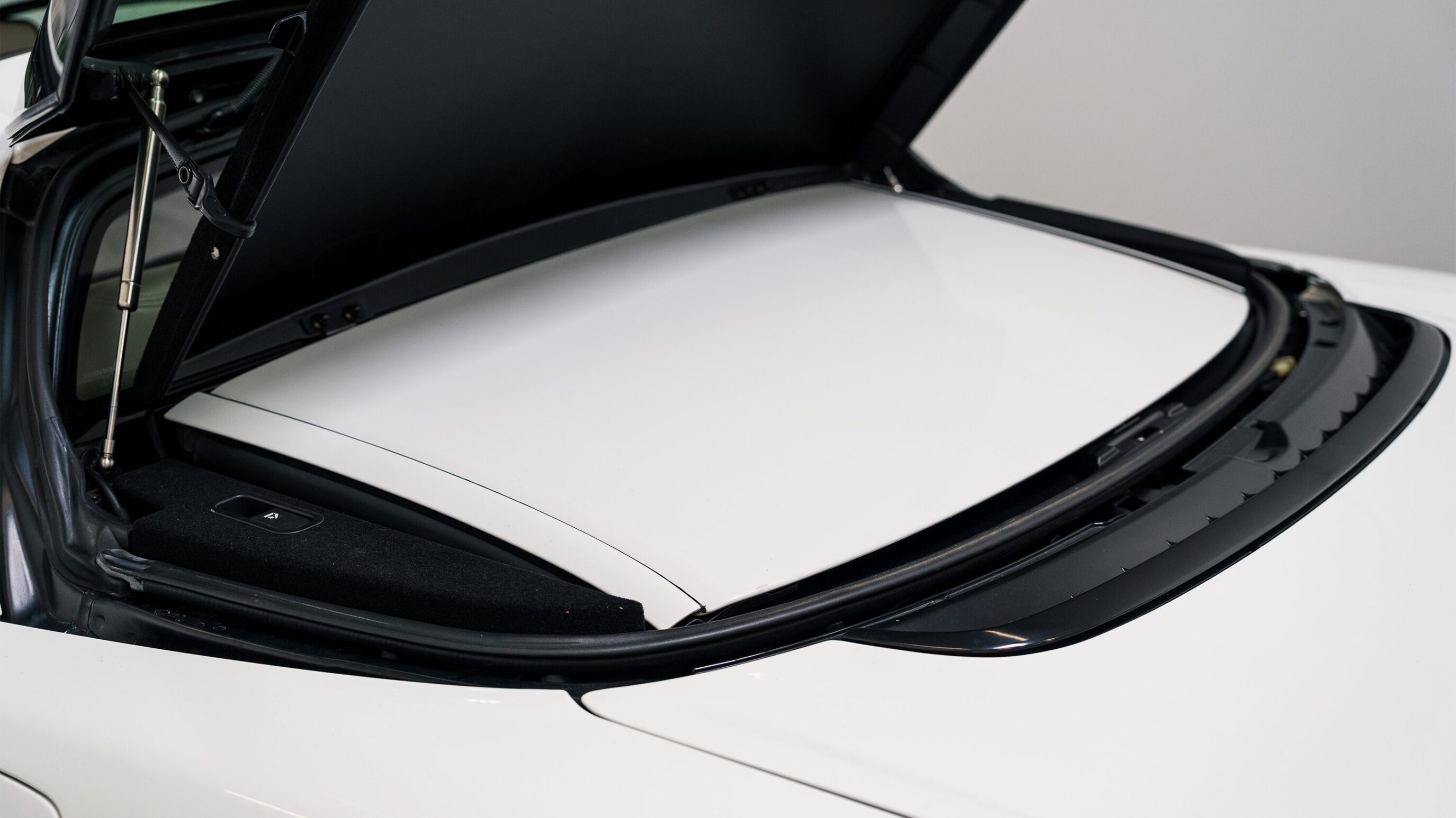 
								2004 Acura NSX-T NA2 Grand Prix White full									