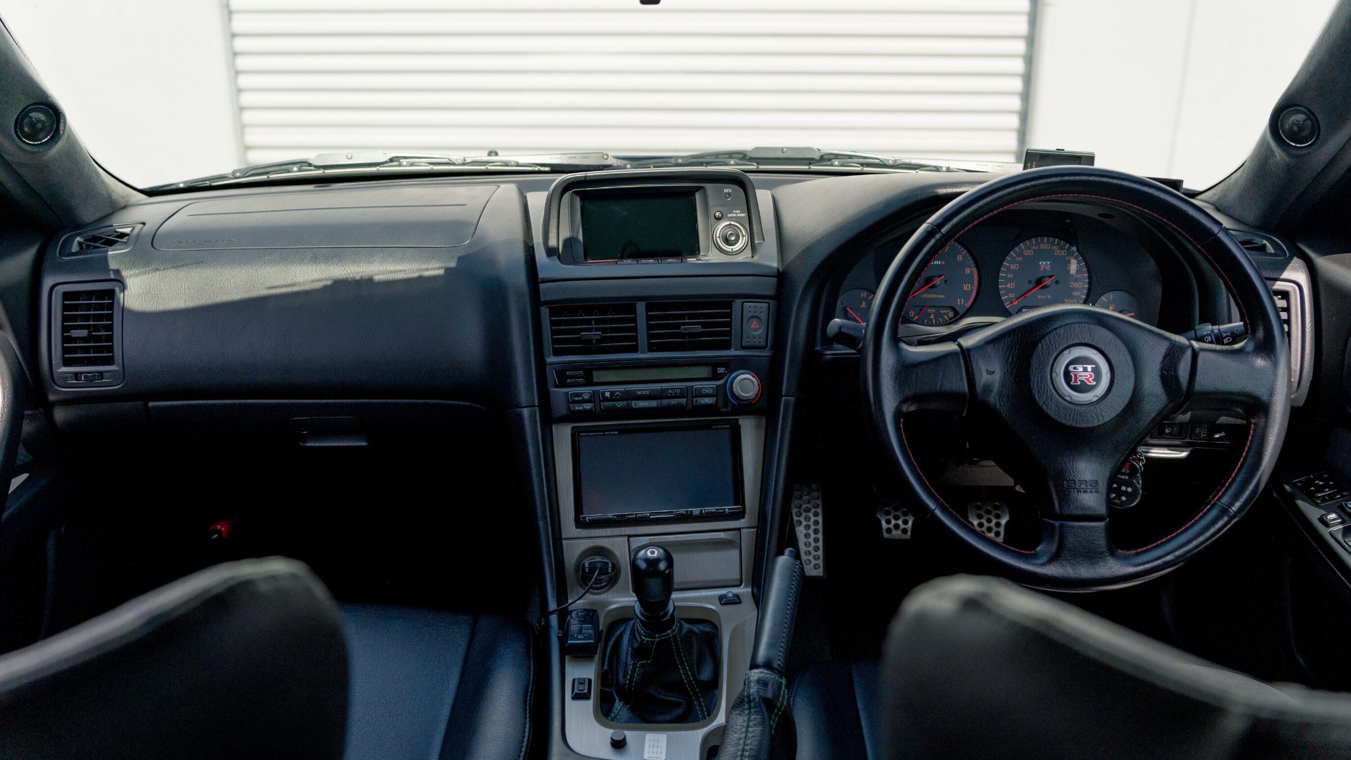 
								1999 Nissan Skyline GTR (BNR34) V-Spec Midnight Purple II full									