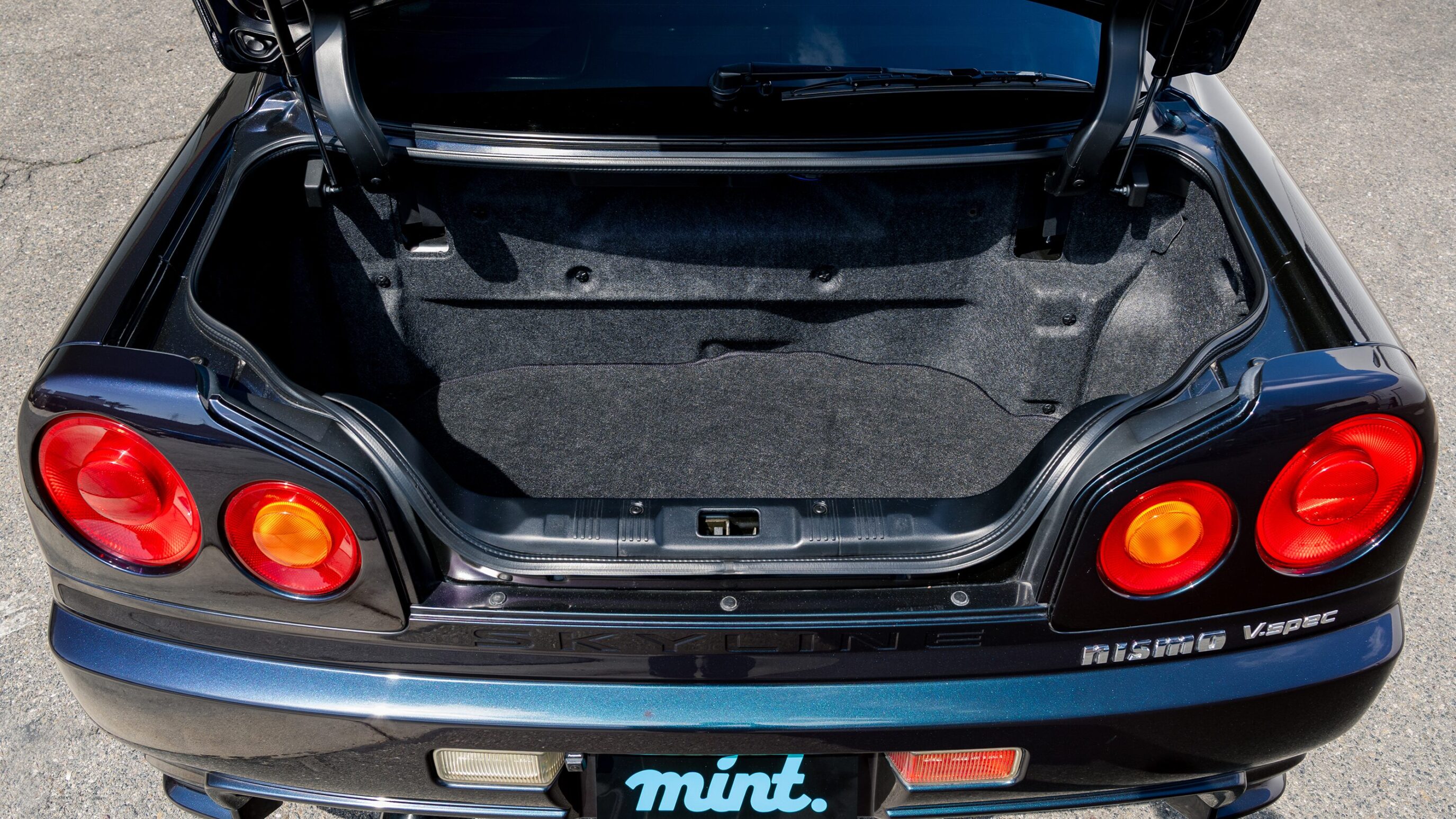 
								1999 Nissan Skyline GTR (BNR34) V-Spec Midnight Purple II full									