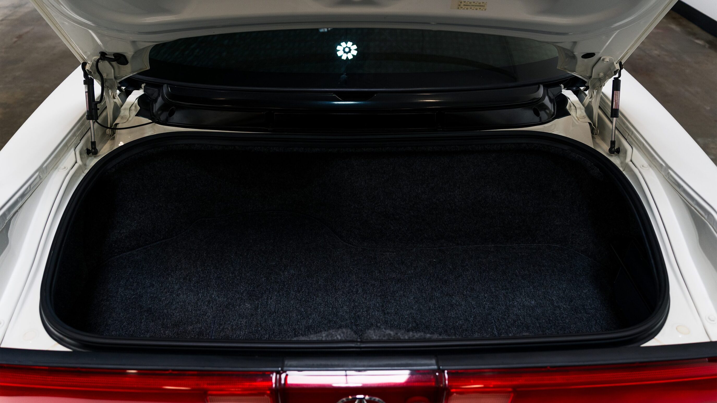 
								2004 Acura NSX-T NA2 Grand Prix White full									