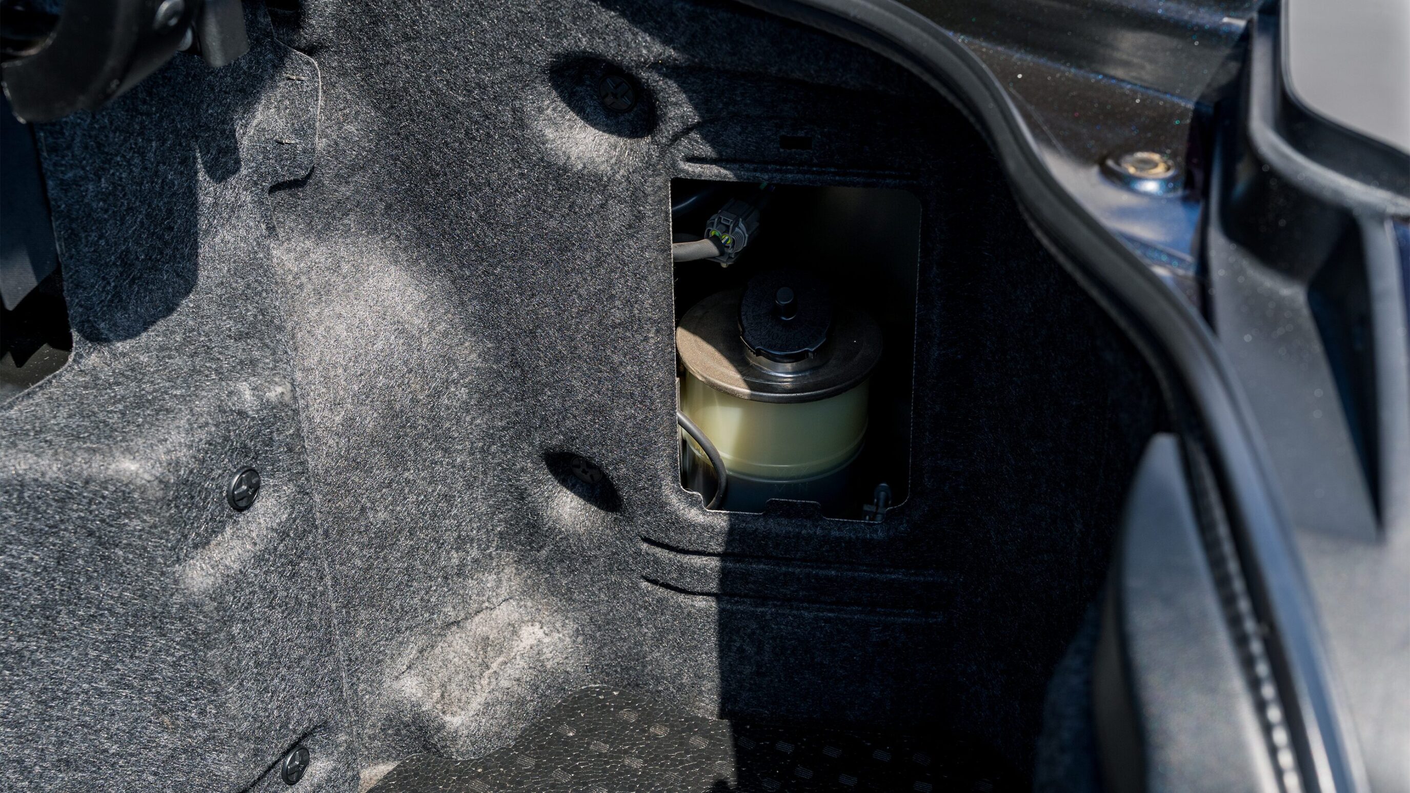 
								1999 Nissan Skyline GTR (BNR34) V-Spec Midnight Purple II full									