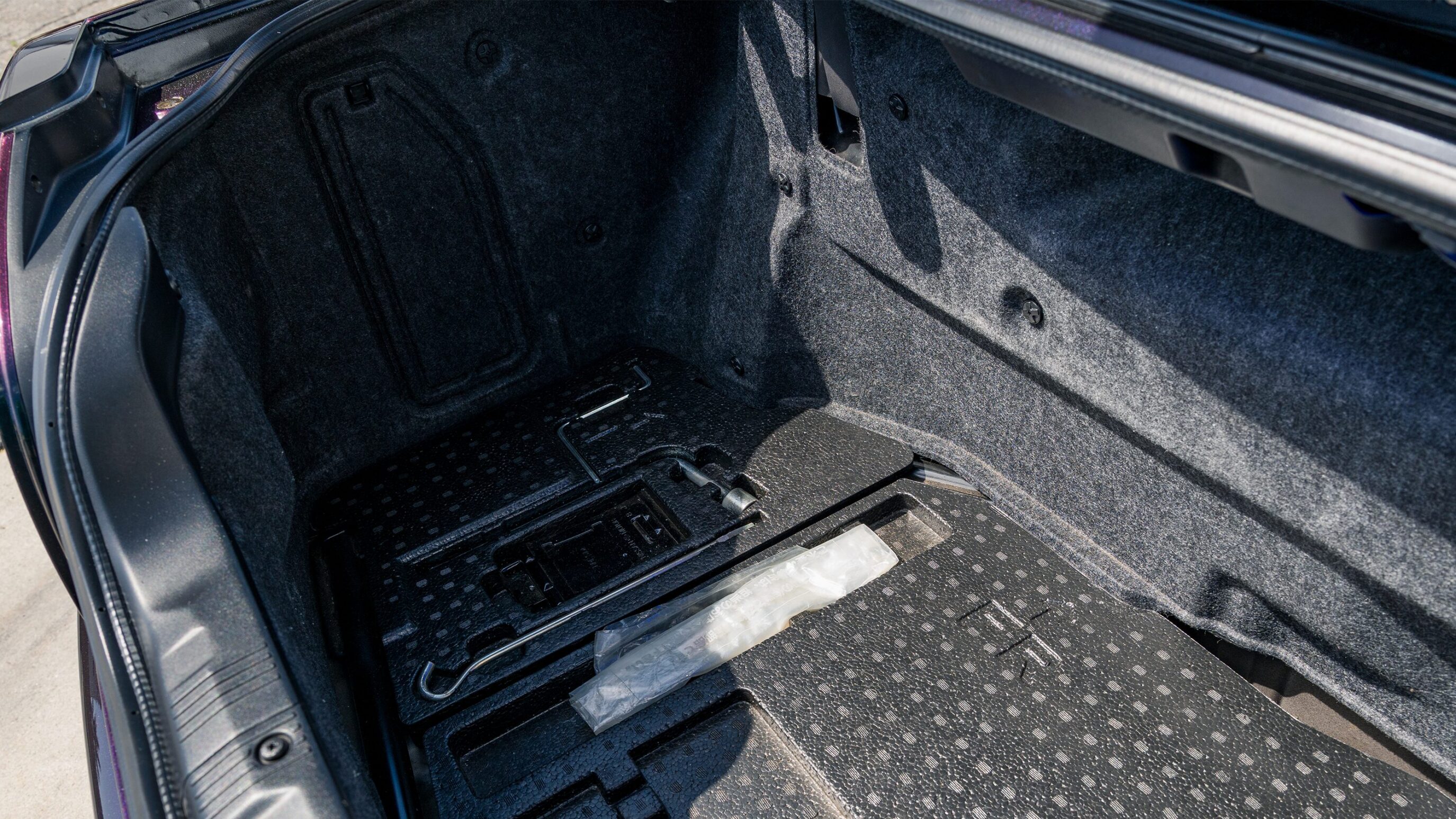 
								1999 Nissan Skyline GTR (BNR34) V-Spec Midnight Purple II full									