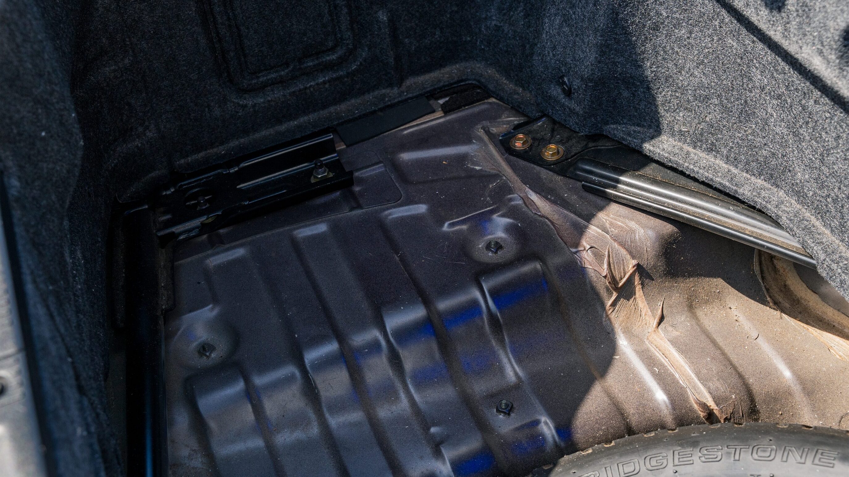 
								1999 Nissan Skyline GTR (BNR34) V-Spec Midnight Purple II full									