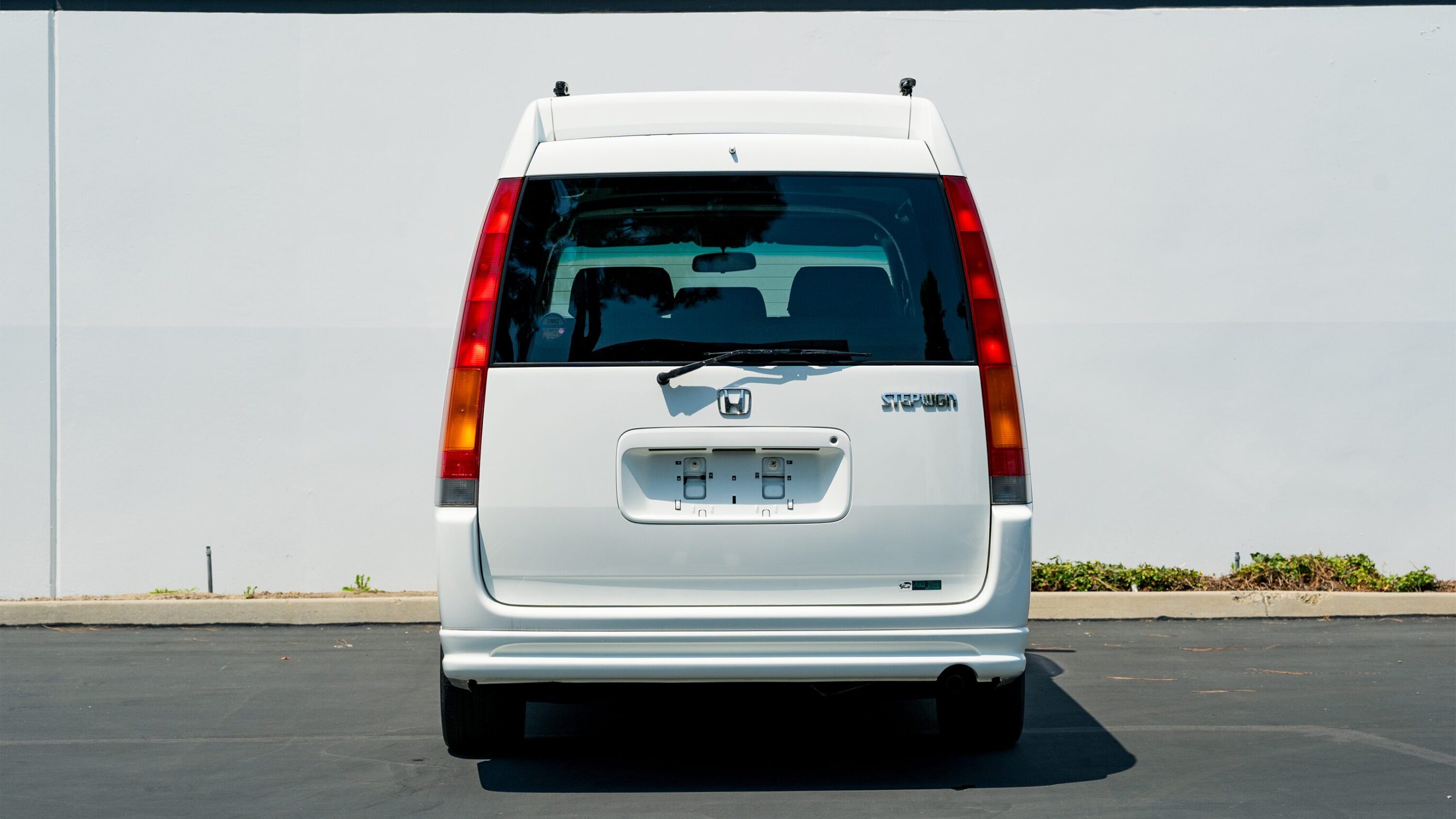 
								1999 Honda Step Wagon full									