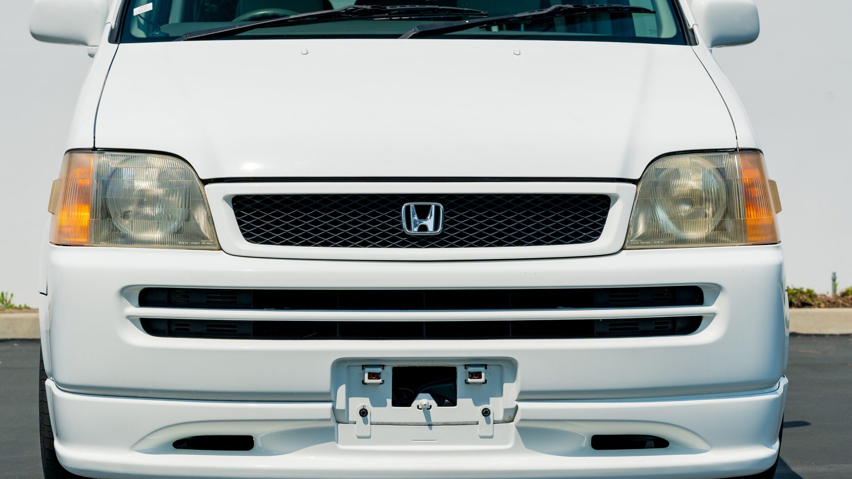 
								1999 Honda Step Wagon full									