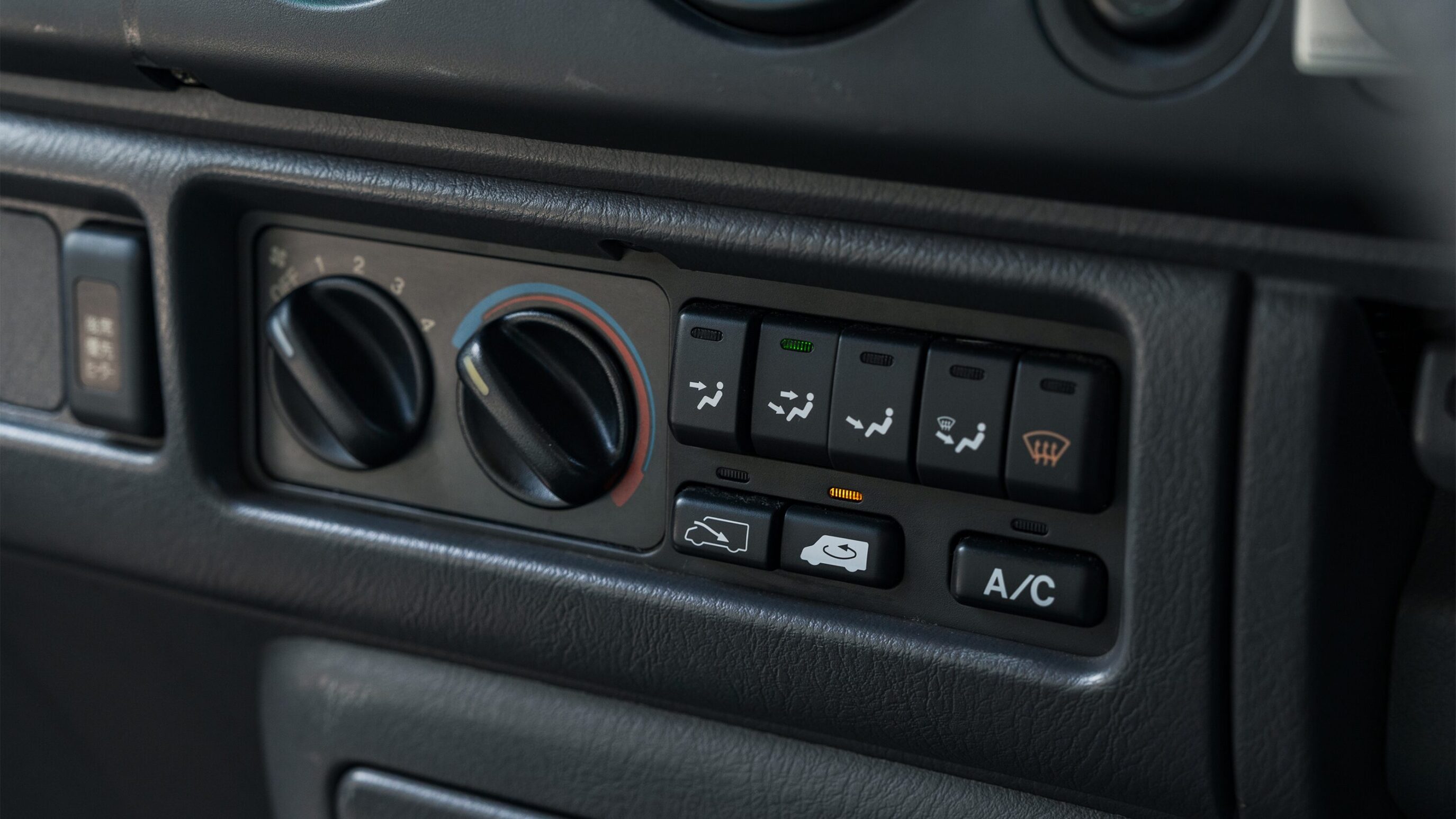 
								1999 Honda Step Wagon full									