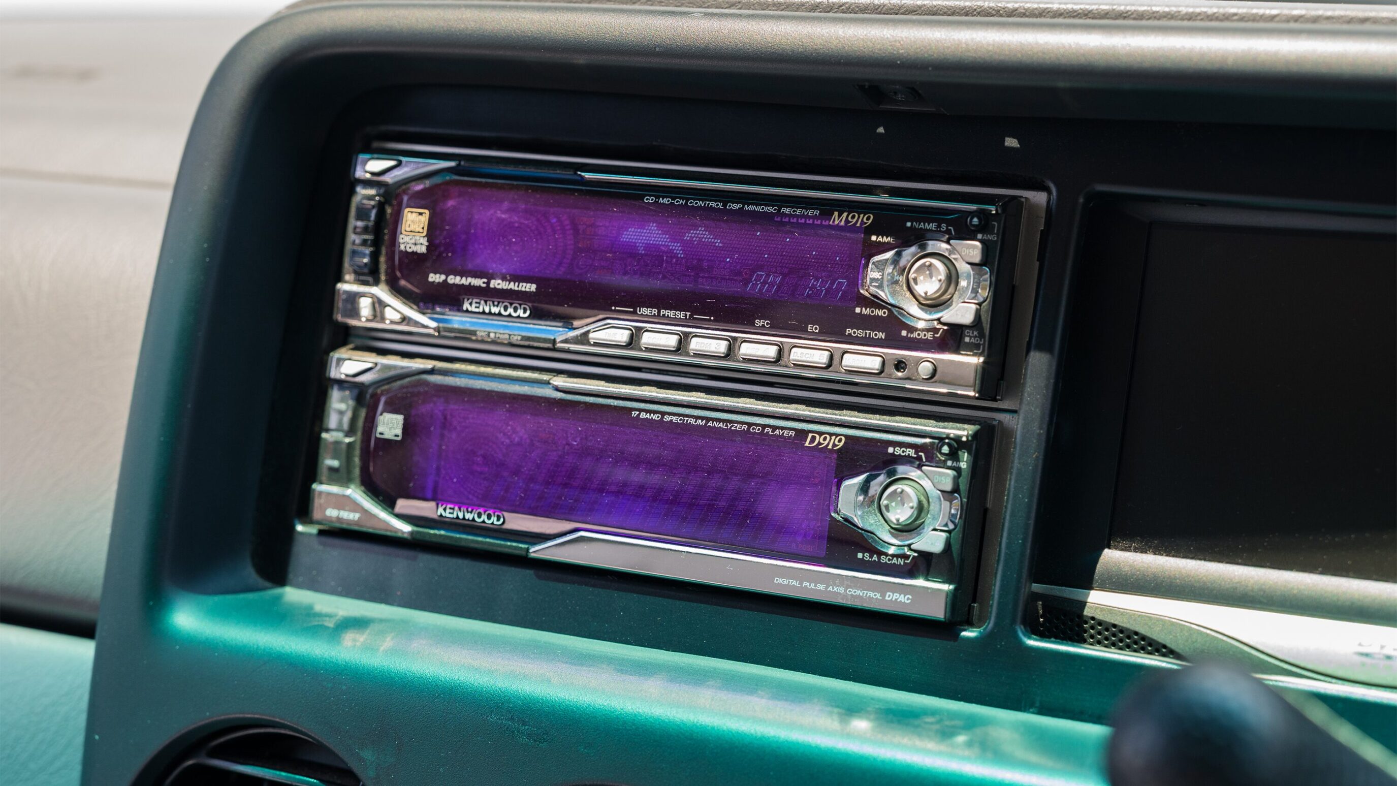 
								1999 Honda Step Wagon full									