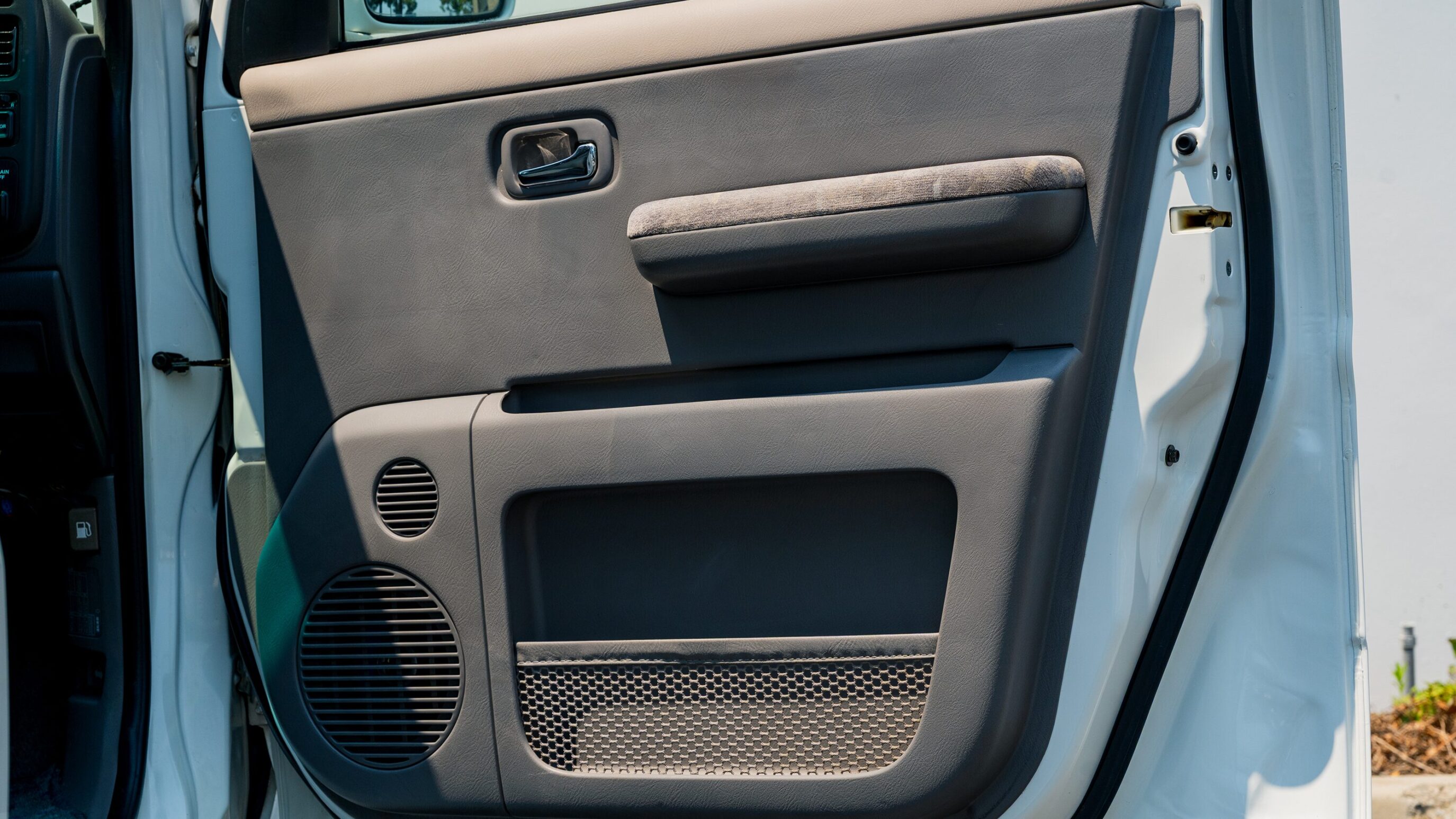 
								1999 Honda Step Wagon full									