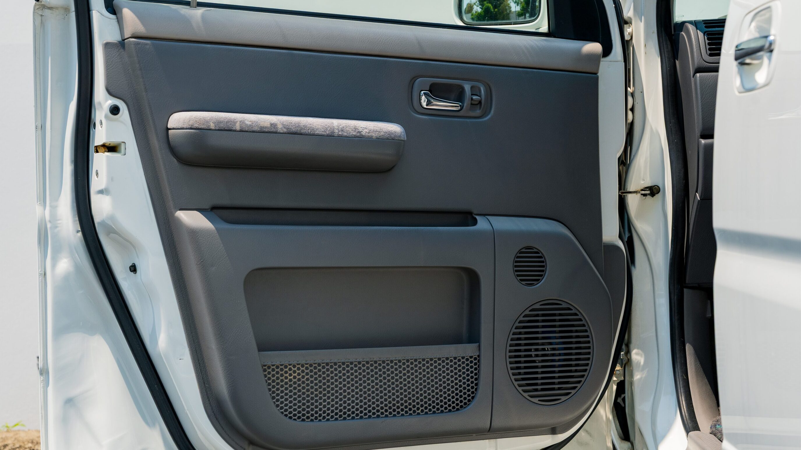 
								1999 Honda Step Wagon full									