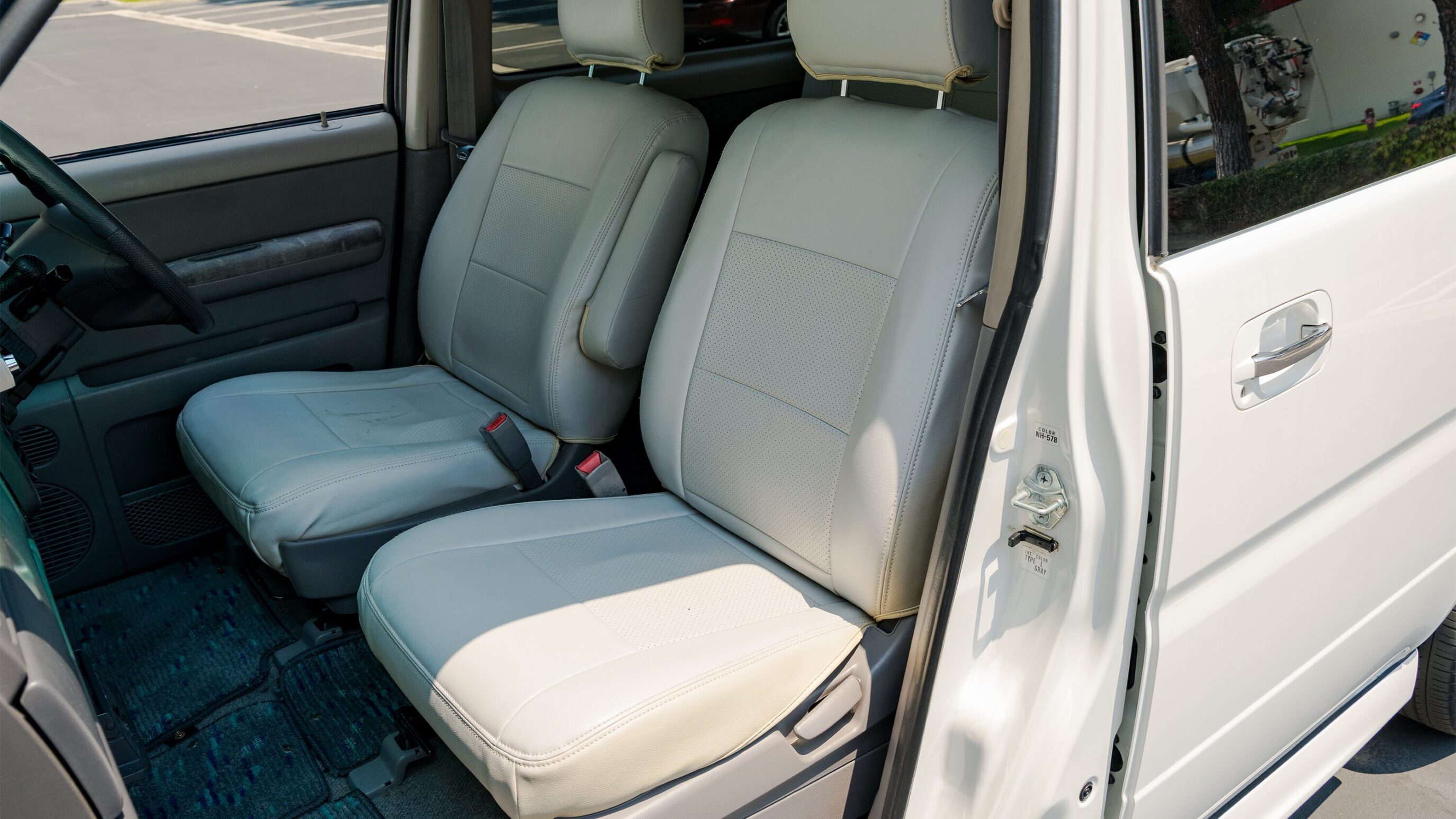 
								1999 Honda Step Wagon full									