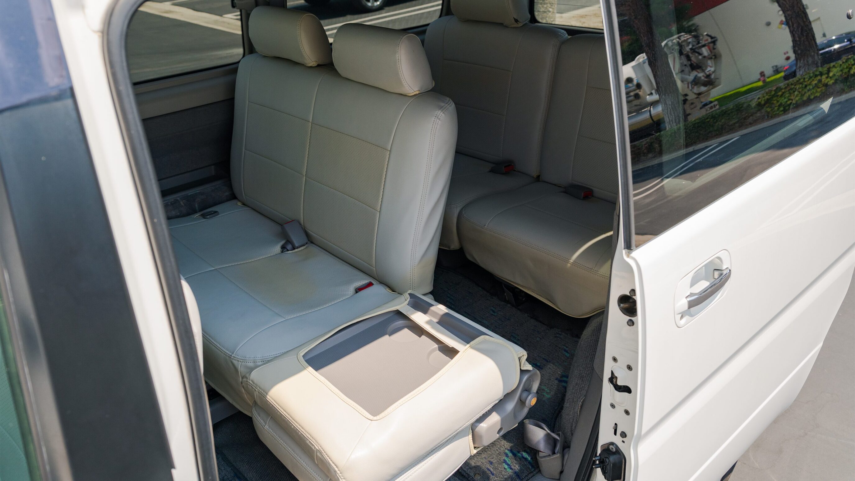 
								1999 Honda Step Wagon full									