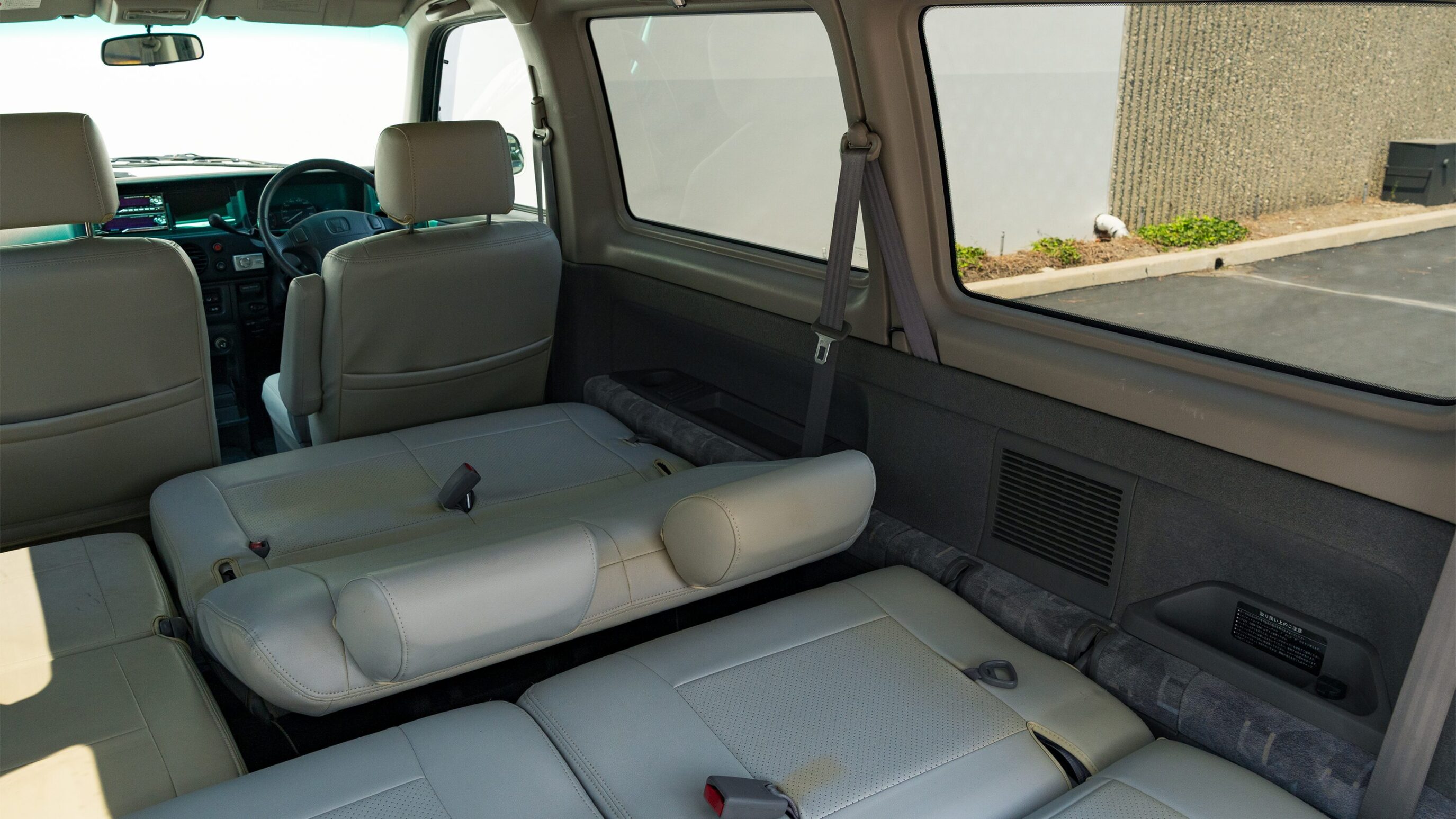 
								1999 Honda Step Wagon full									