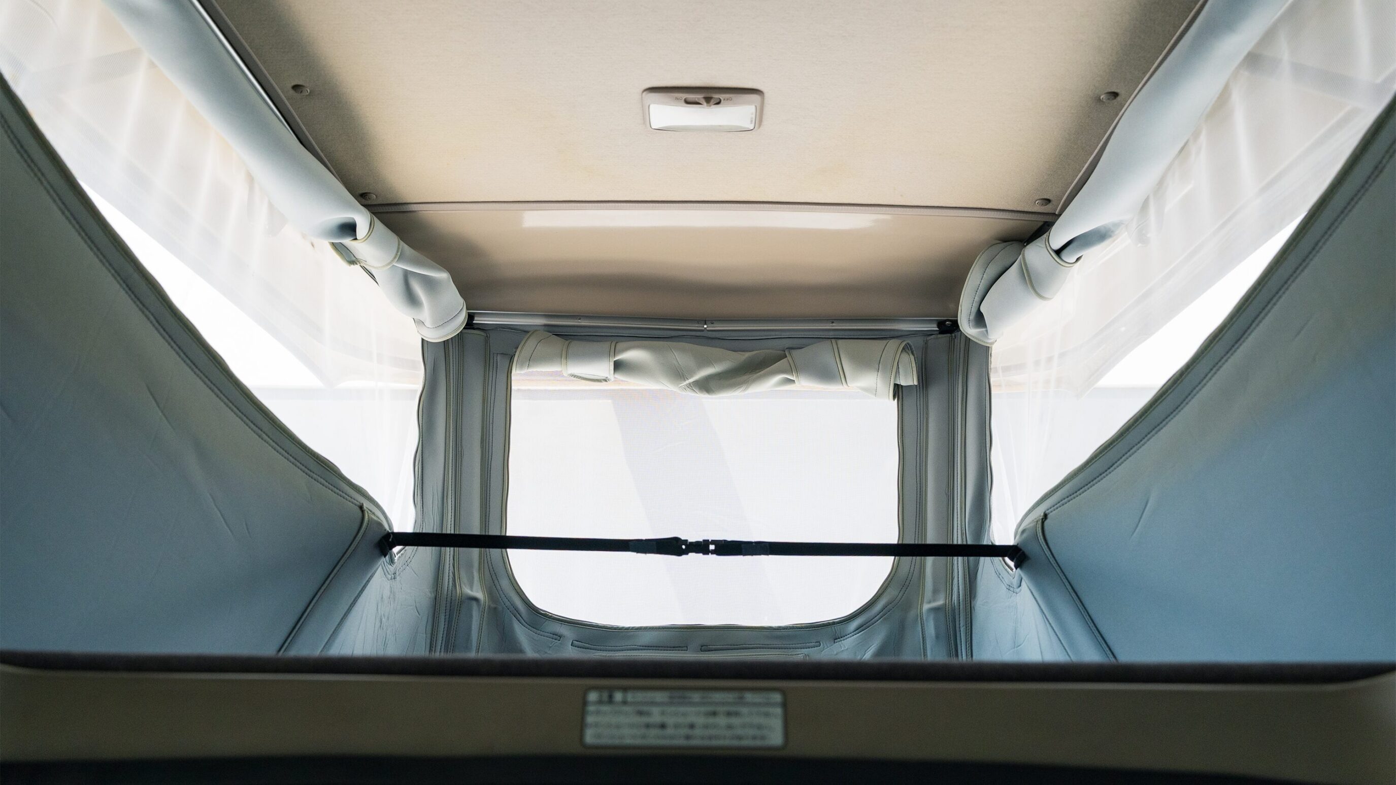 
								1999 Honda Step Wagon full									