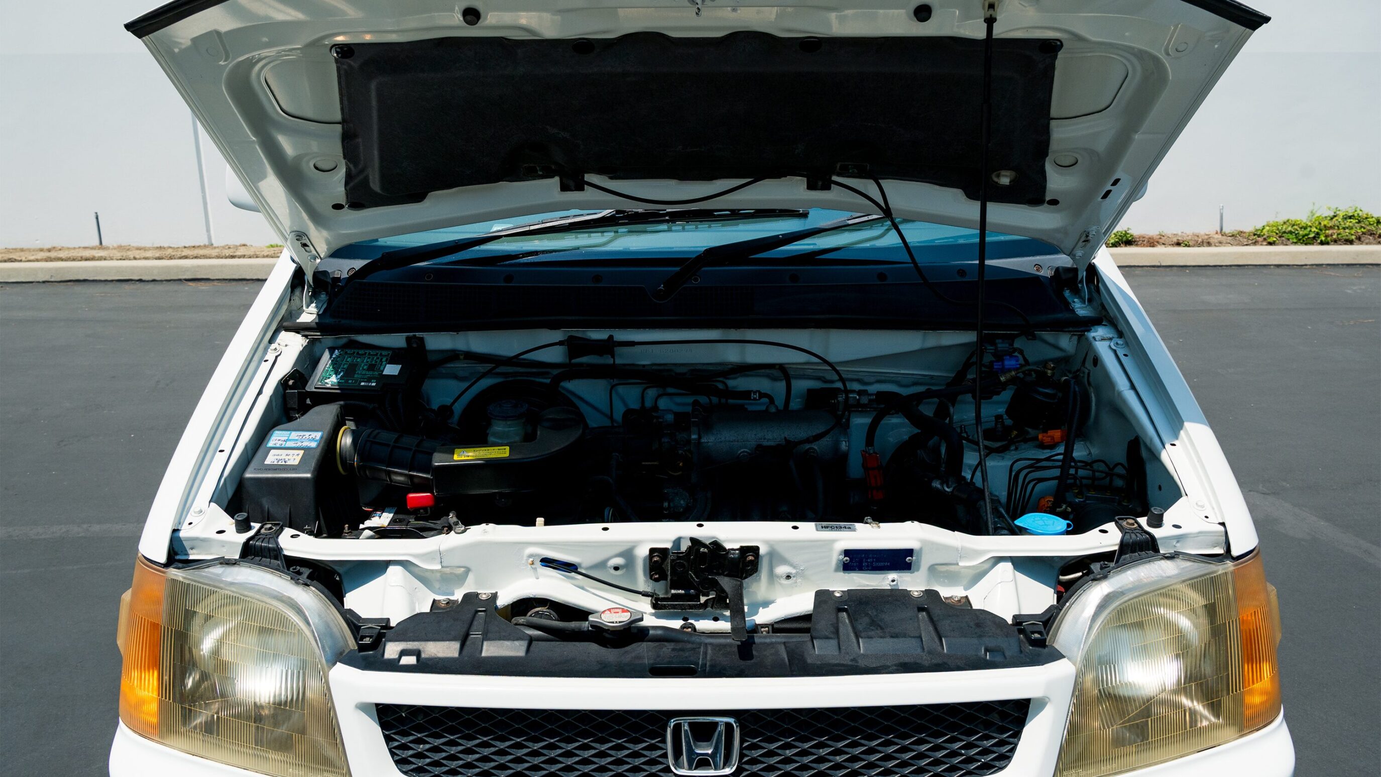 
								1999 Honda Step Wagon full									