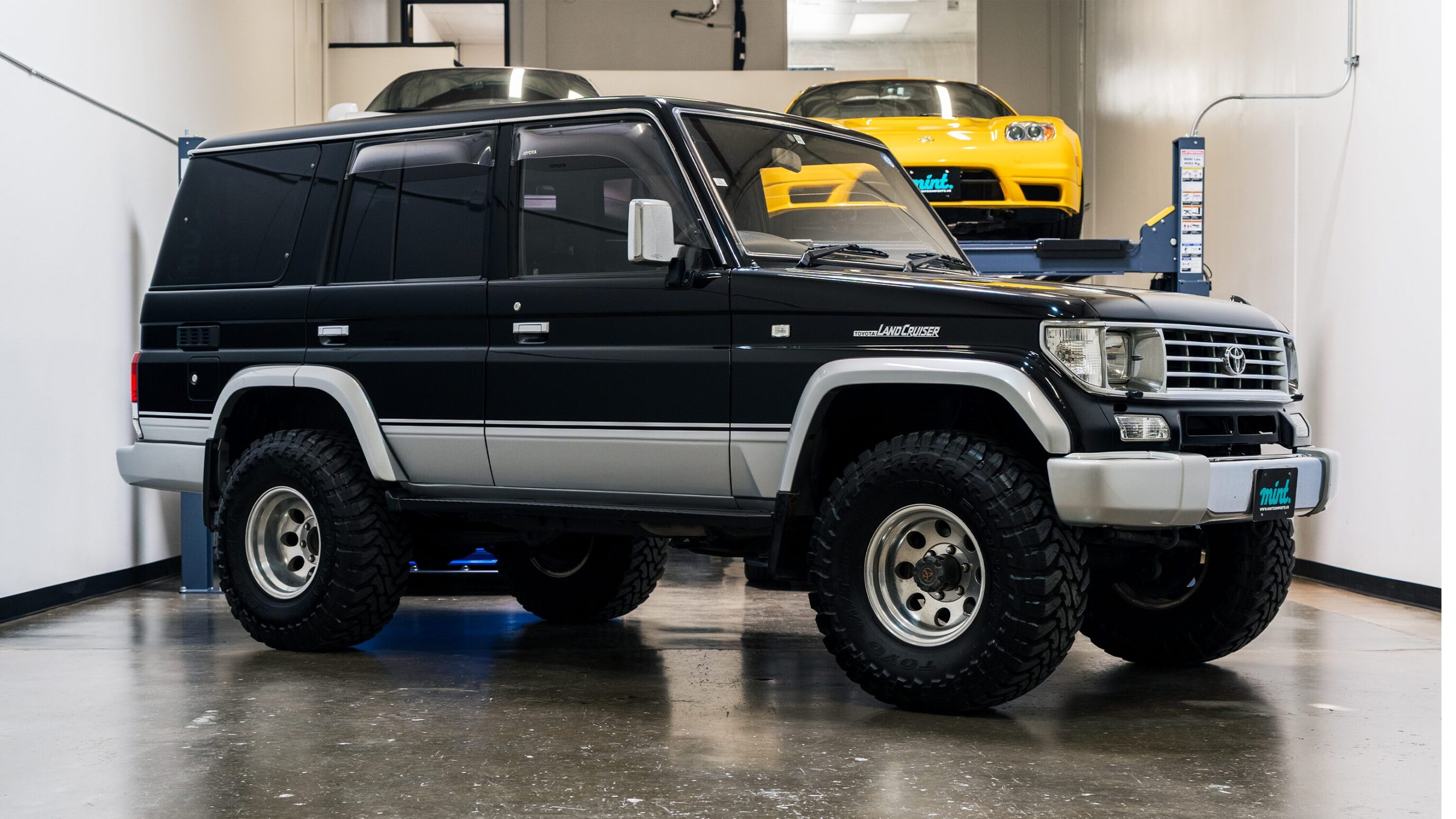 1993 Toyota Land Cruiser H/T KZJ78 Black