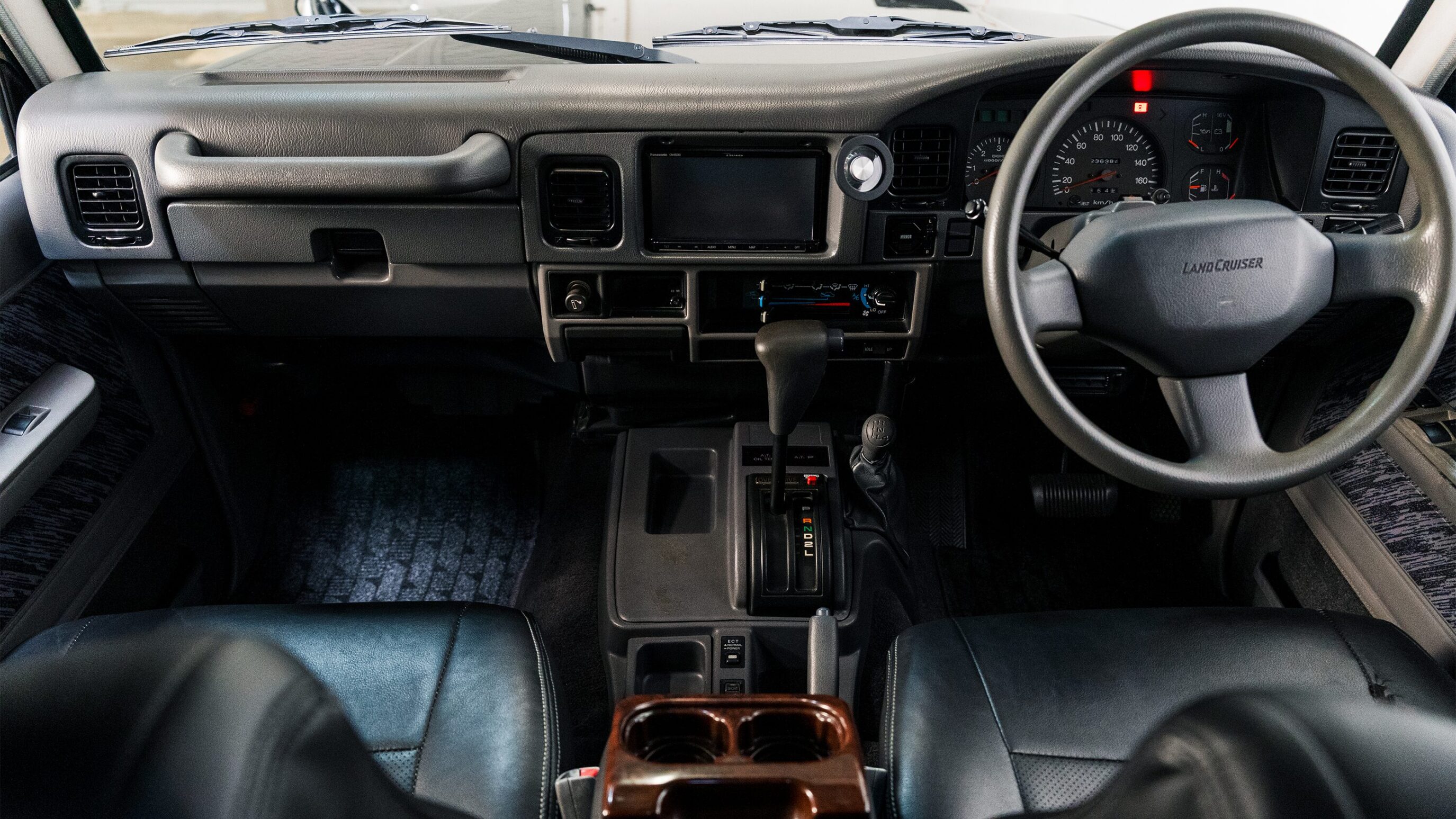 
								1993 Toyota Land Cruiser H/T KZJ78 Black full									