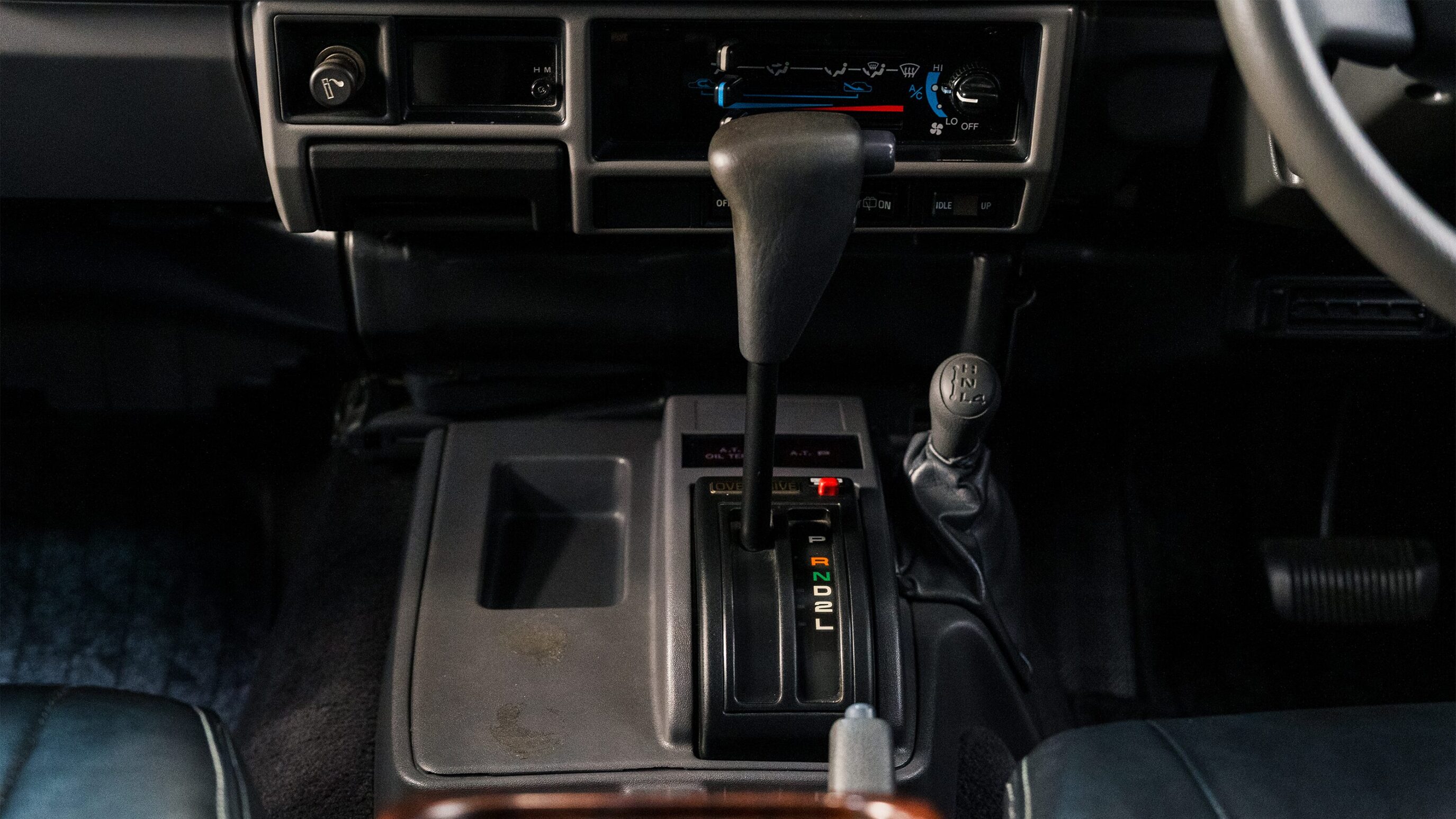 
								1993 Toyota Land Cruiser H/T KZJ78 Black full									