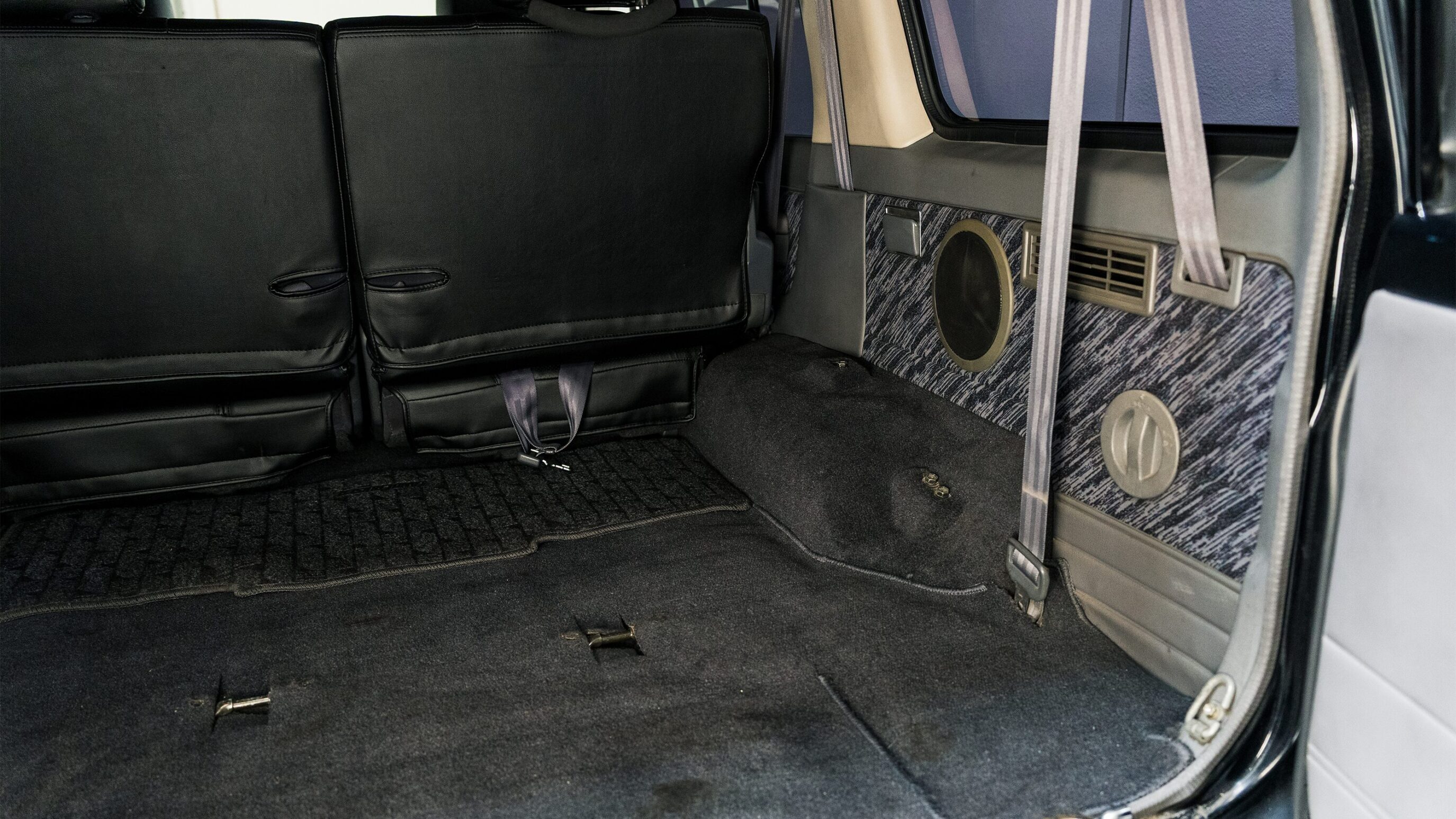 
								1993 Toyota Land Cruiser H/T KZJ78 Black full									