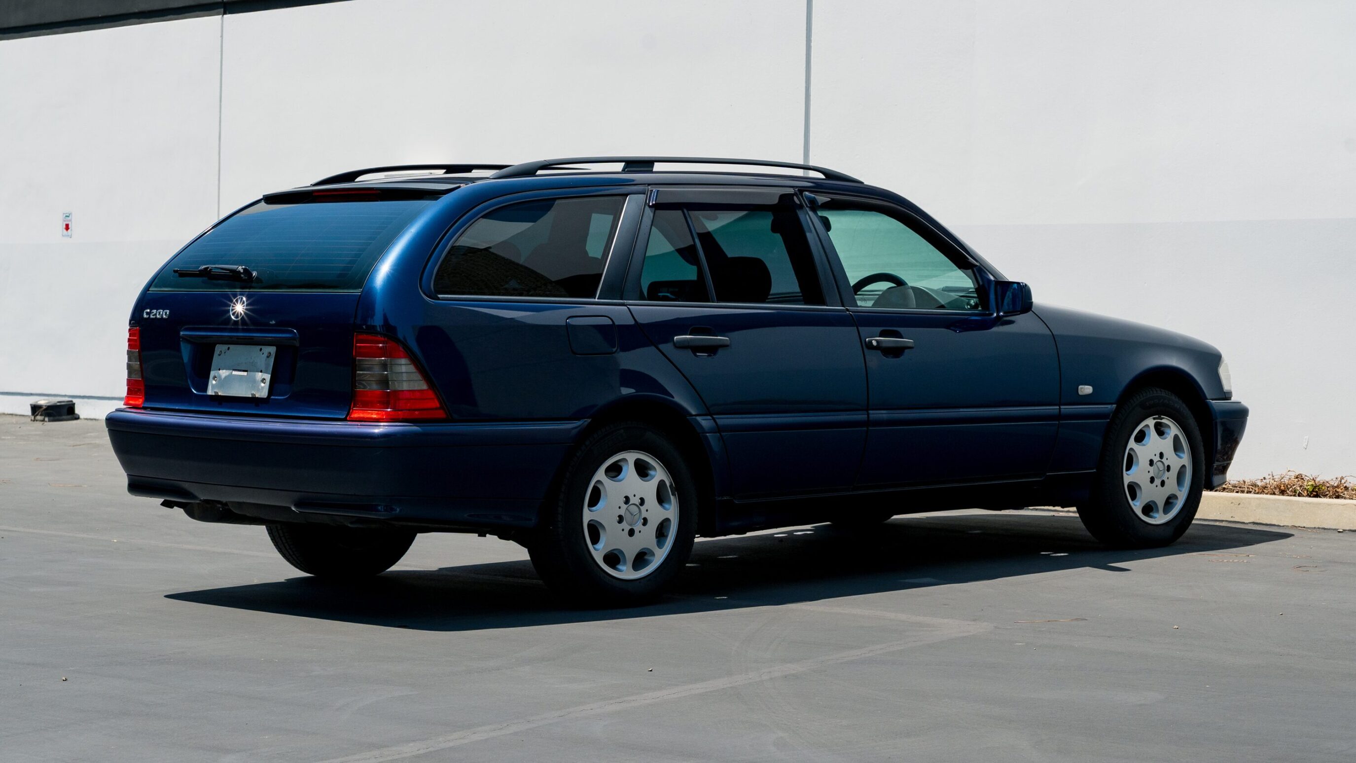 
								1999 Mercedes C200 Station Wagon full									