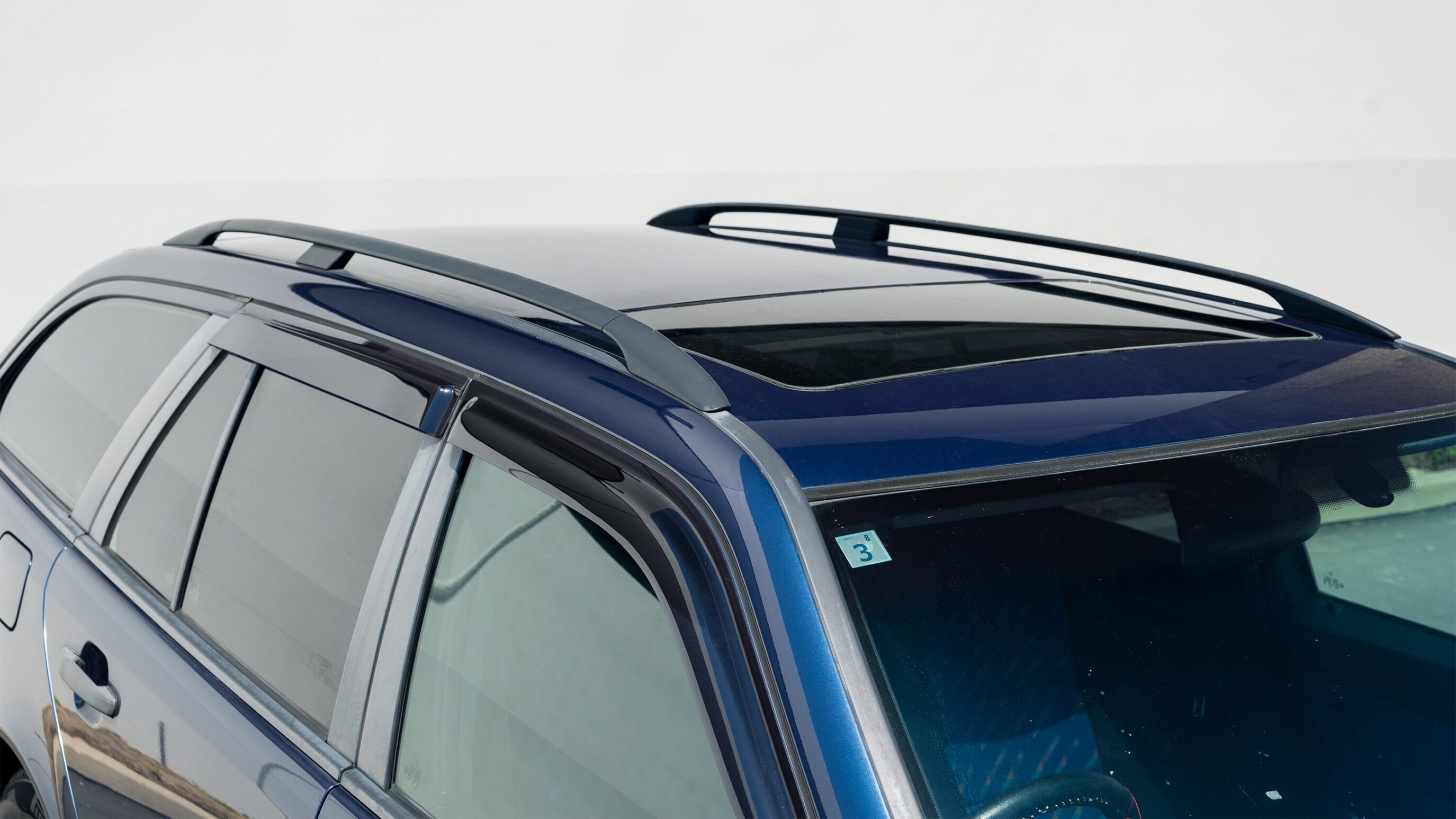 
								1999 Mercedes C200 Station Wagon full									