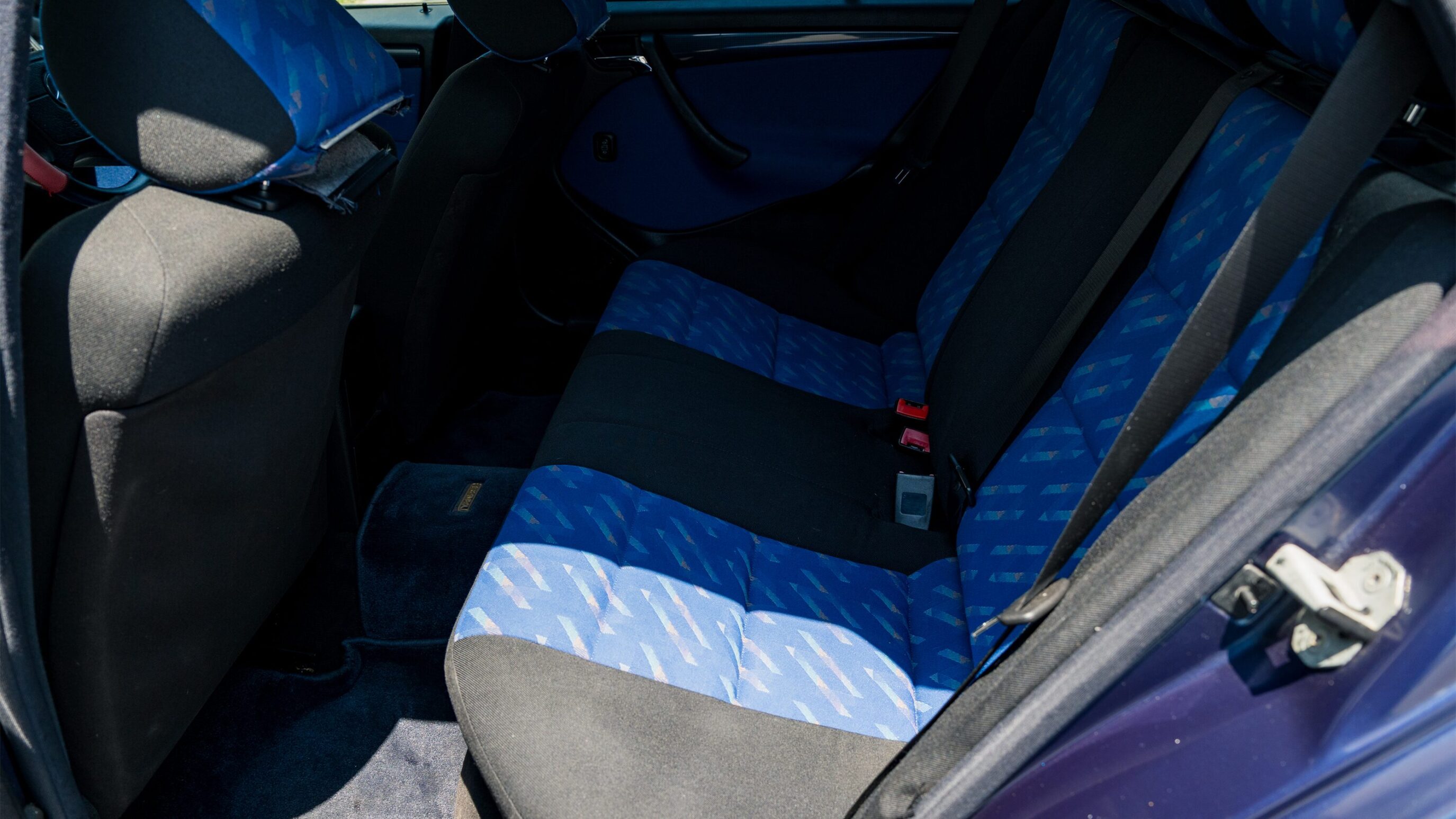 
								1999 Mercedes C200 Station Wagon full									