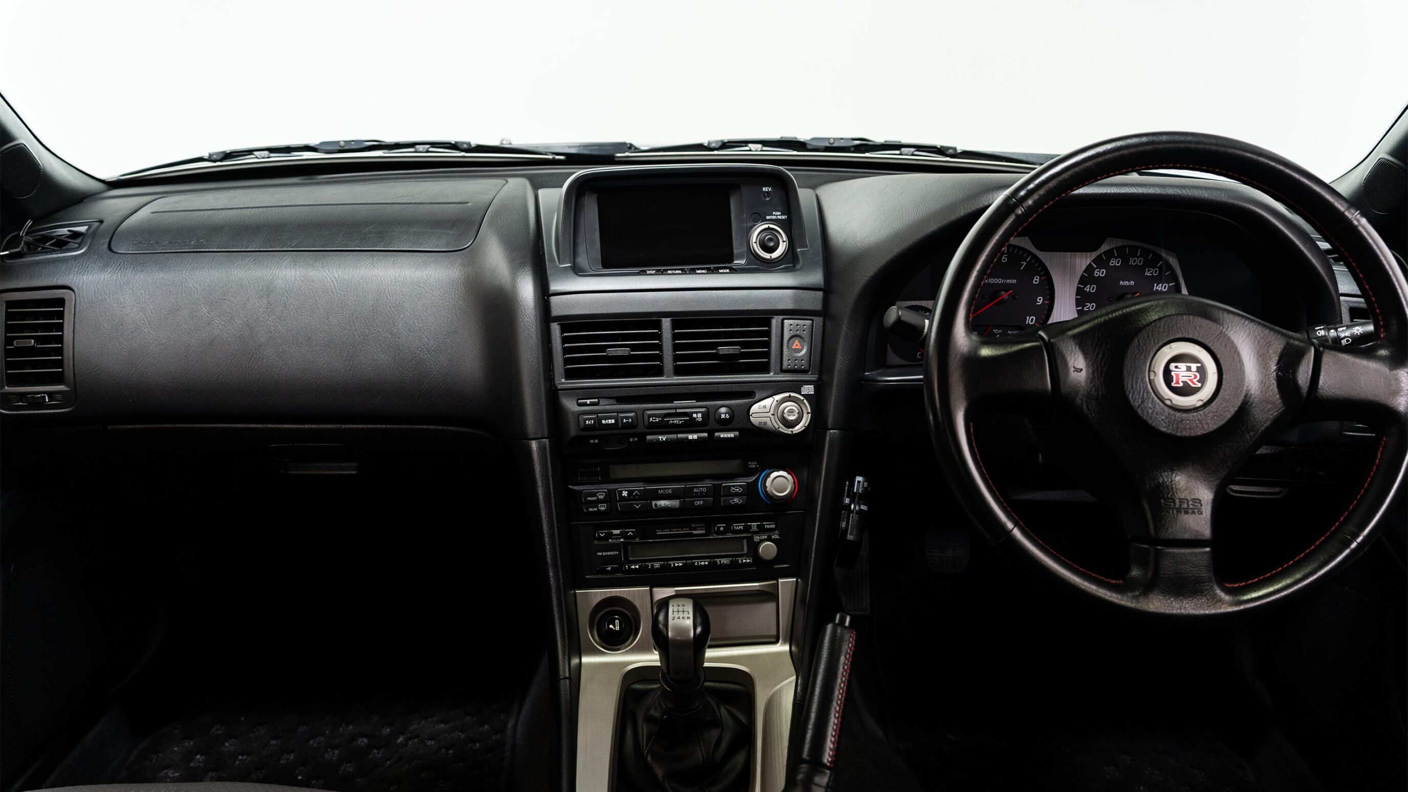 
								1999 Nissan Skyline GTR (BNR34) V-Spec Athlete Silver full									