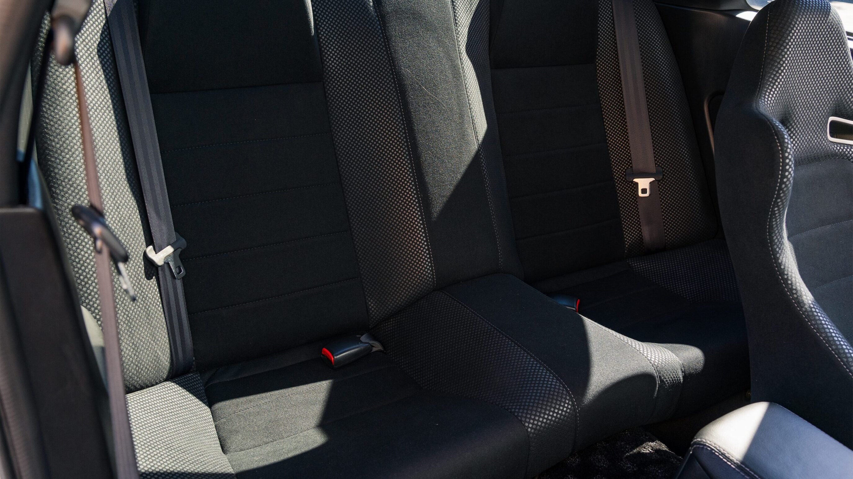 
								2000 Nissan Skyline GTR (BNR34) V-Spec II White full									