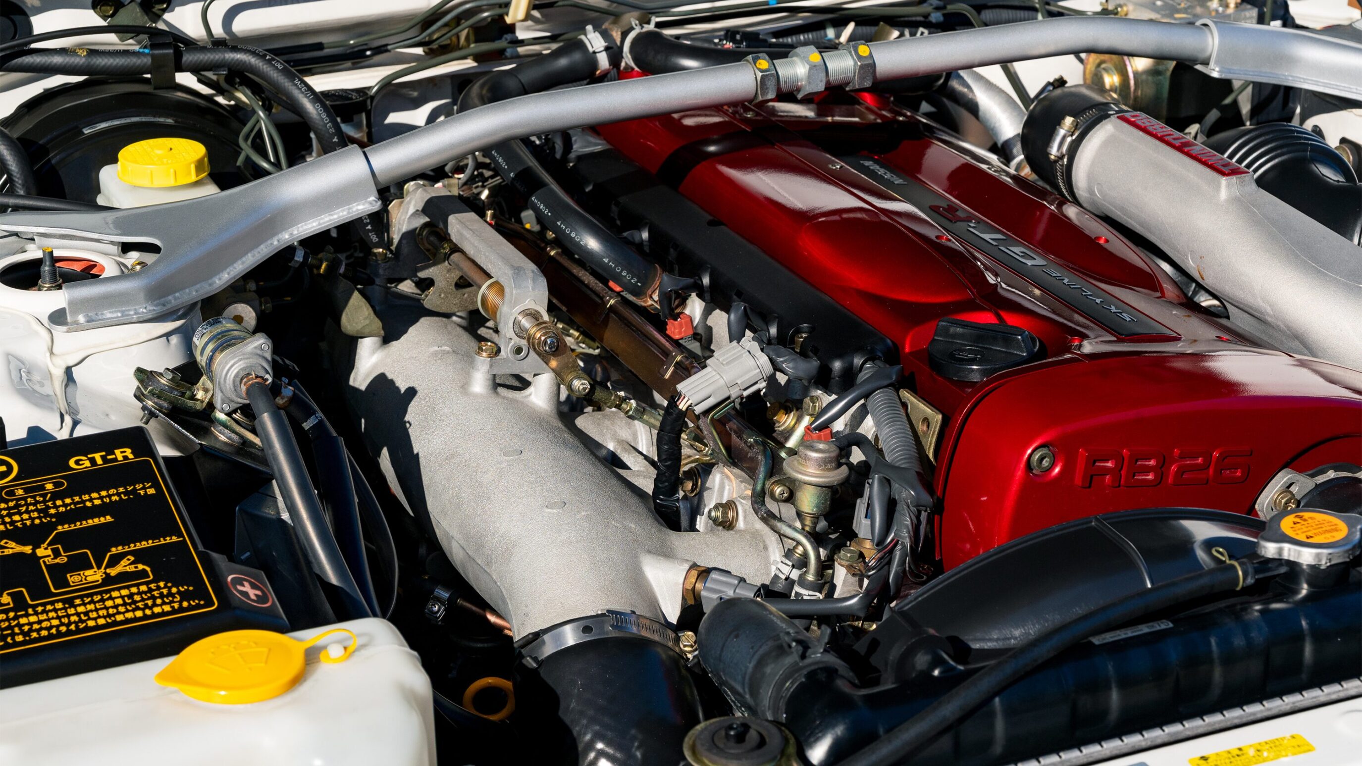 
								2000 Nissan Skyline GTR (BNR34) V-Spec II White full									