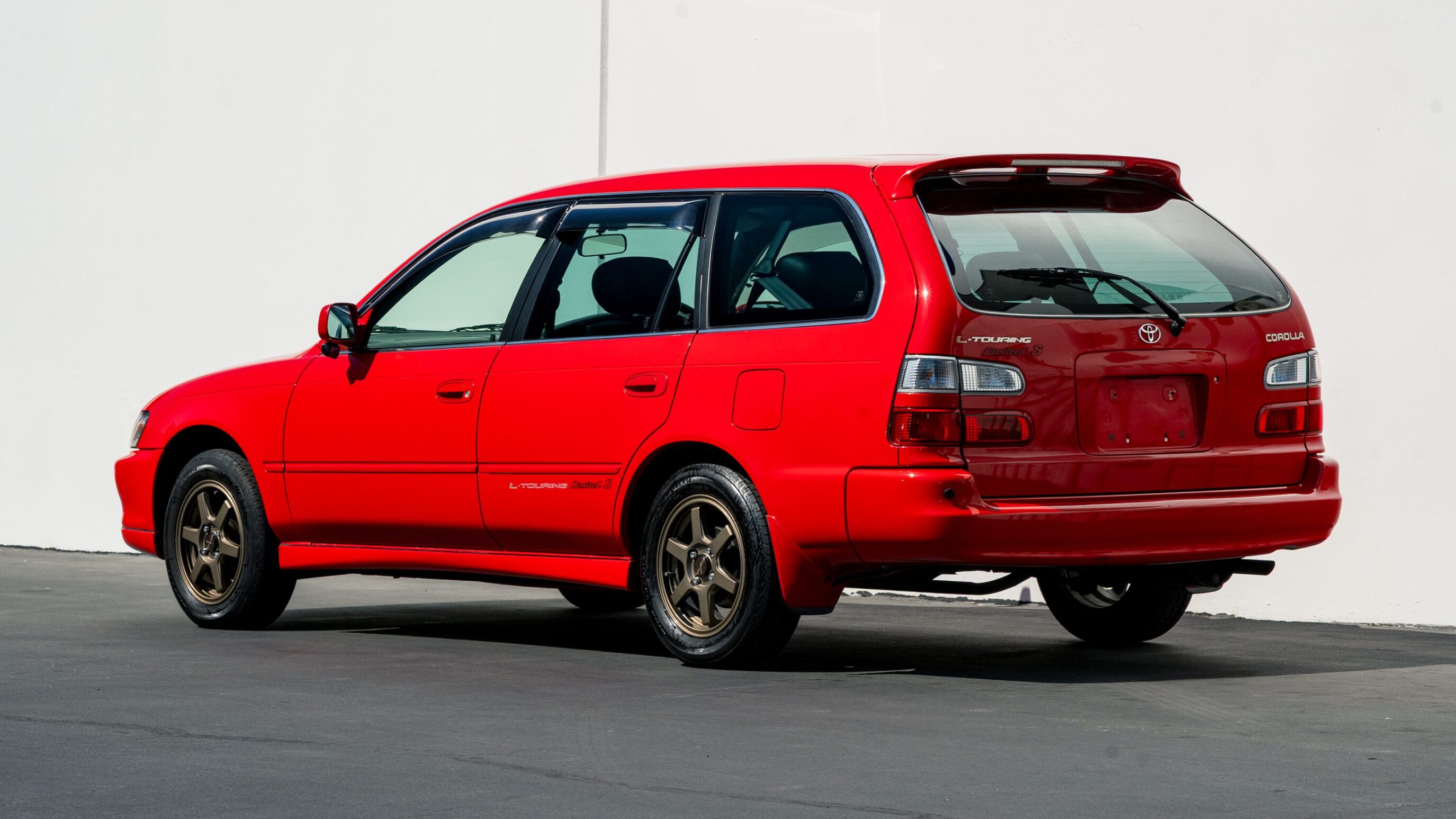 
								2000 Toyota Corolla Wagon Touring full									