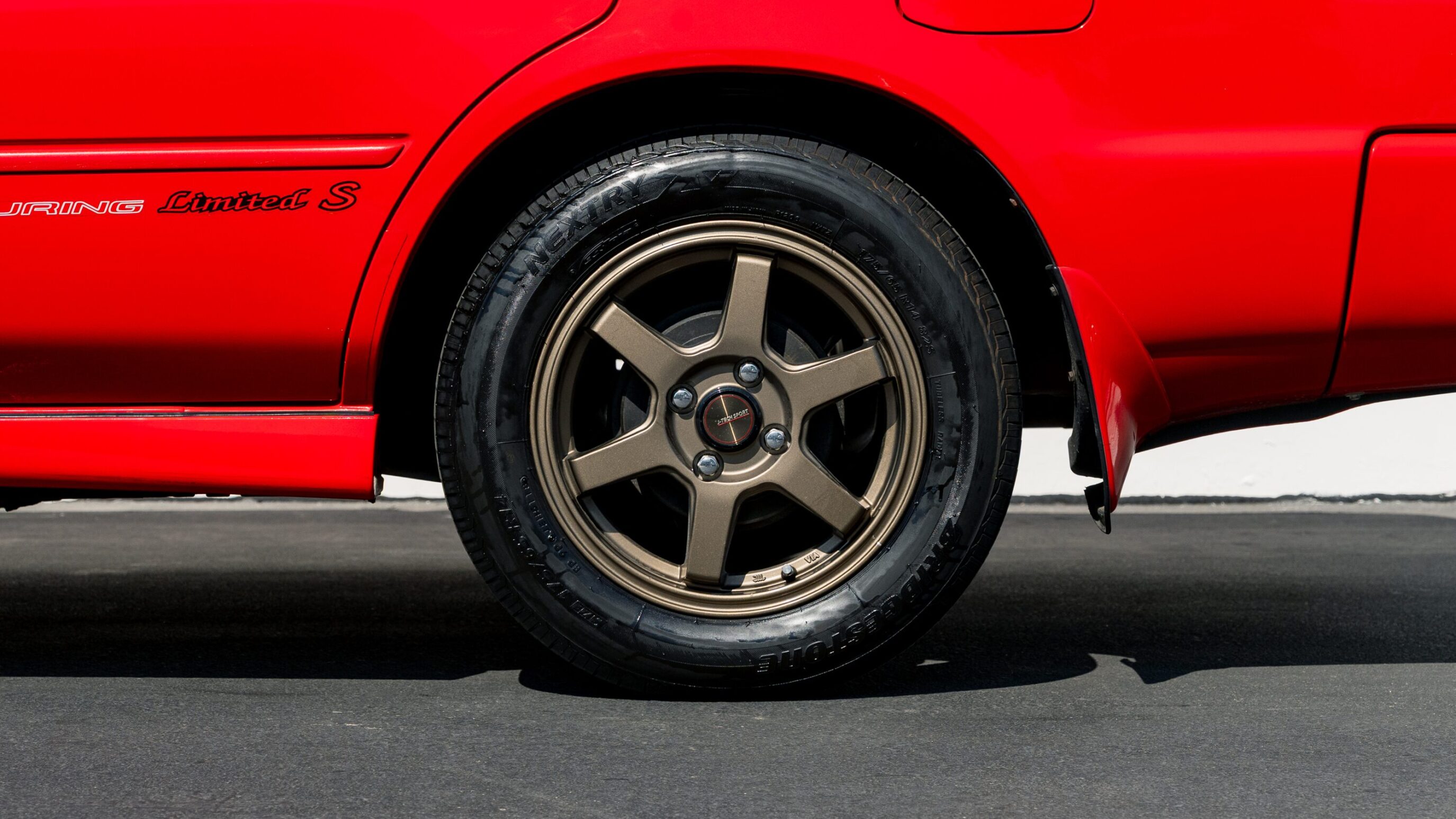 
								2000 Toyota Corolla Wagon Touring full									