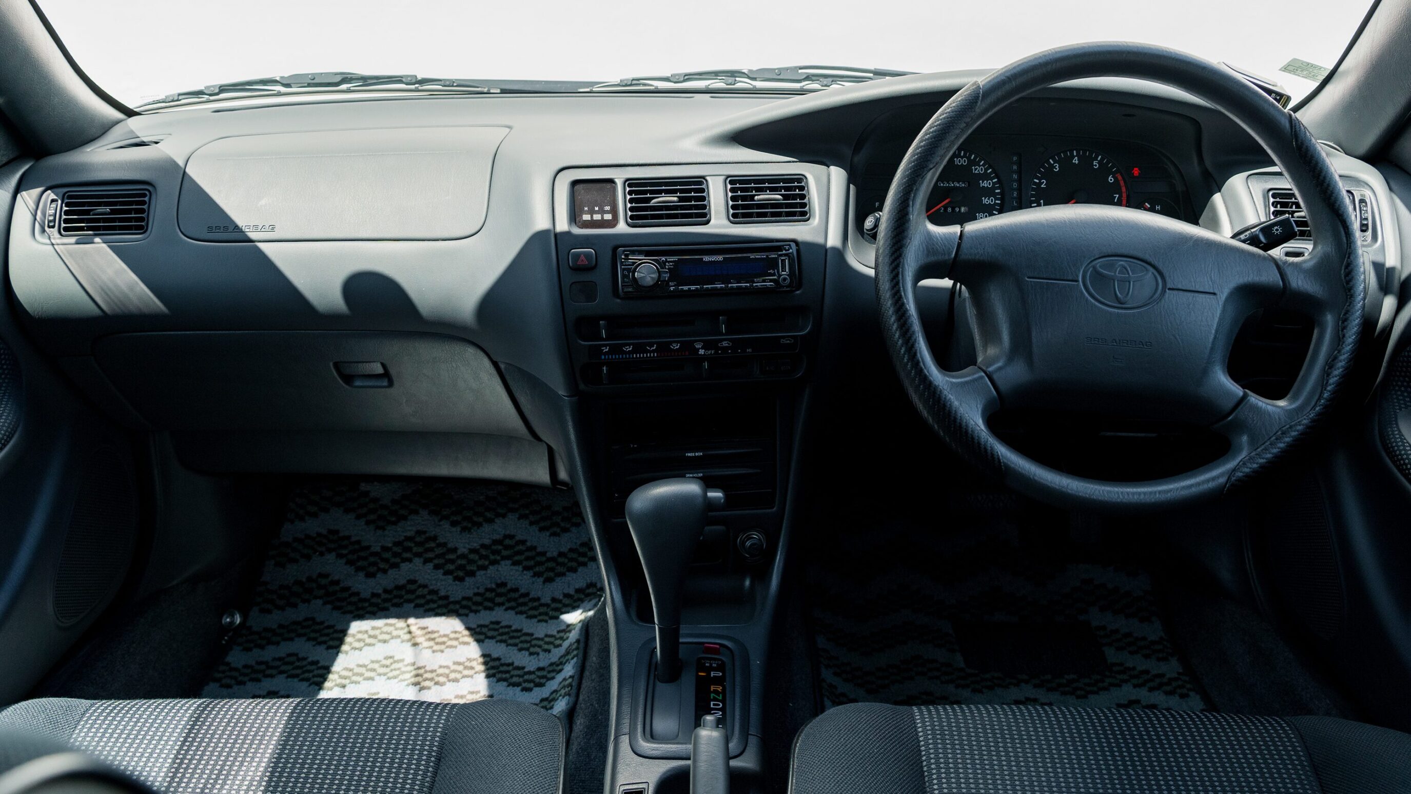 
								2000 Toyota Corolla Wagon Touring full									