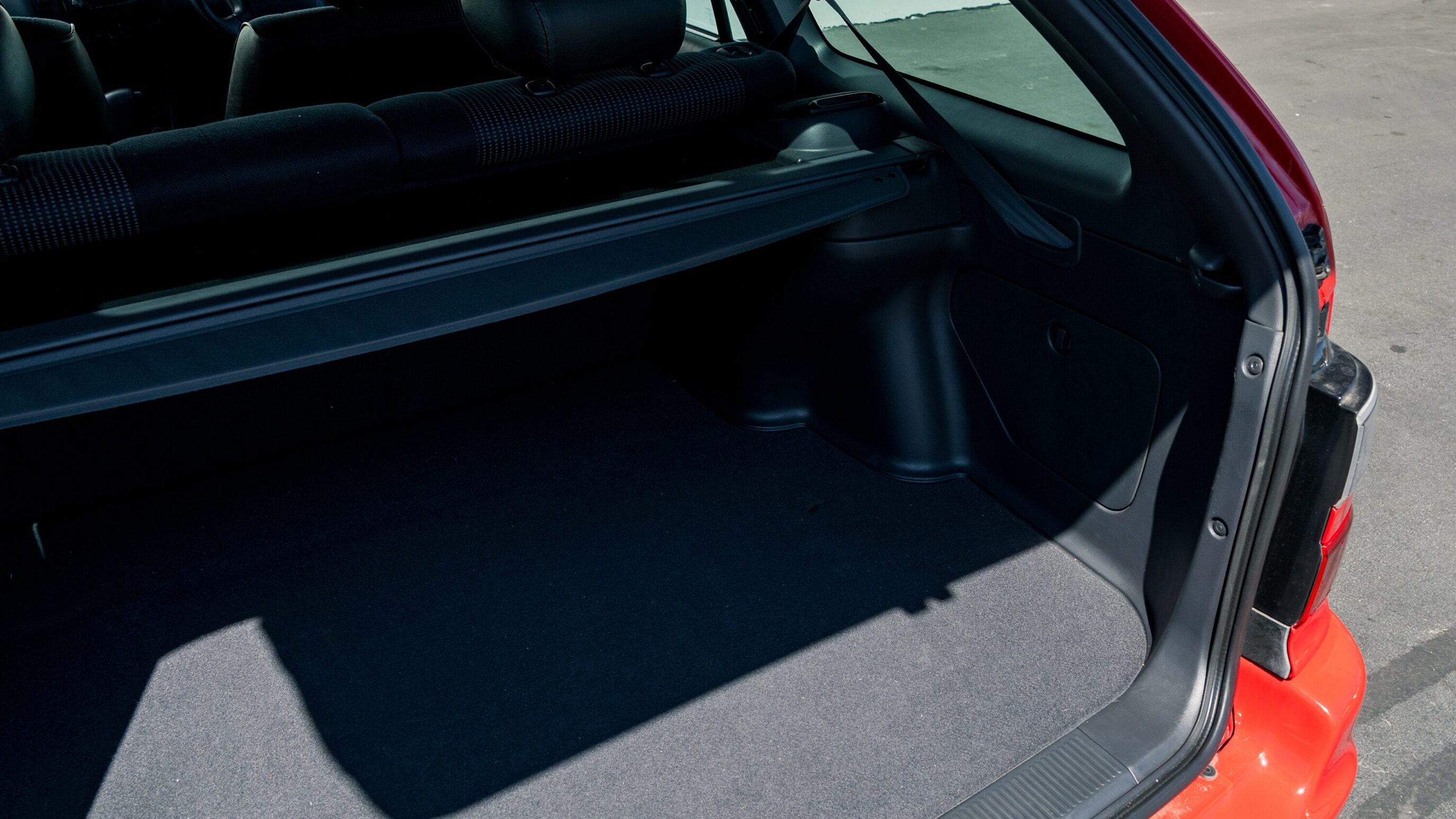 
								2000 Toyota Corolla Wagon Touring full									