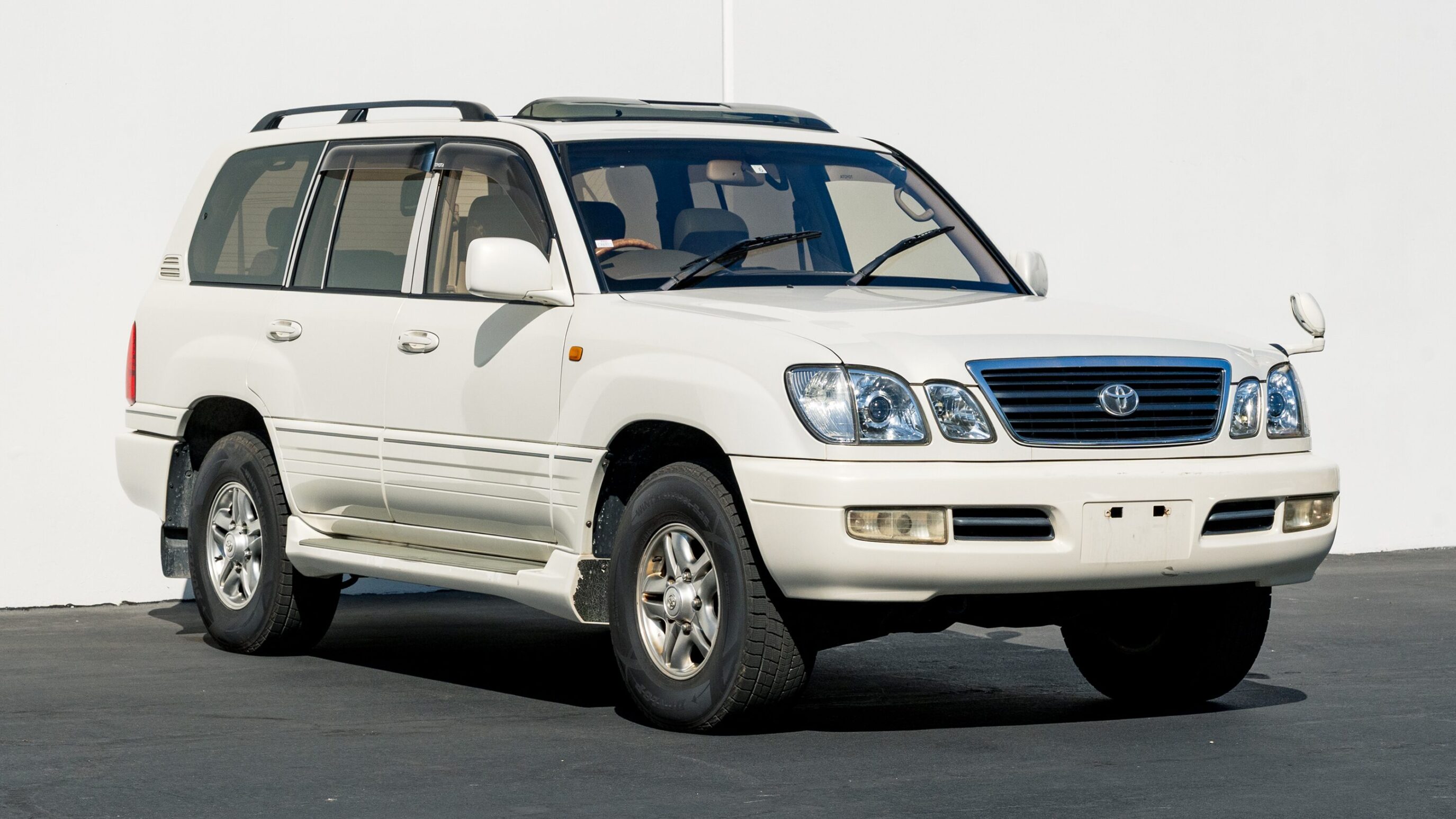 Toyota Land Cruiser Cygnus