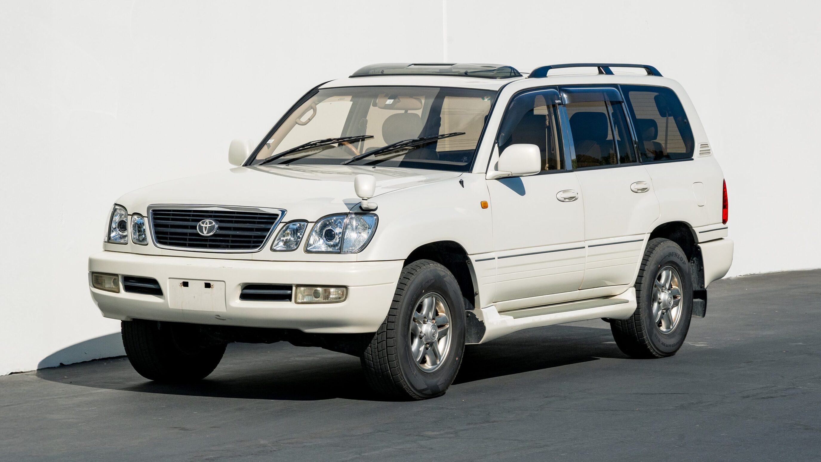 Toyota Land Cruiser Cygnus