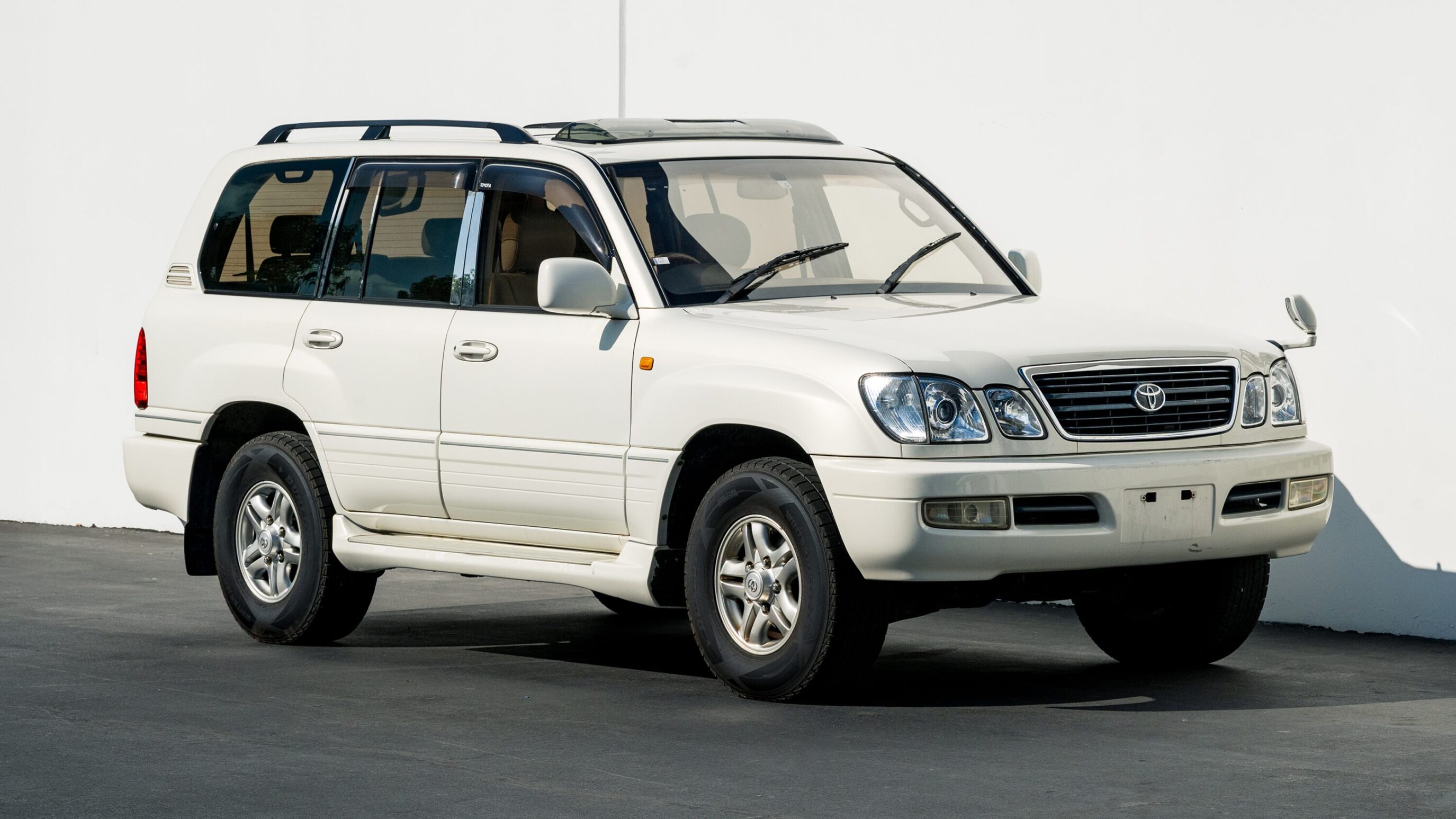 Toyota Land Cruiser Cygnus