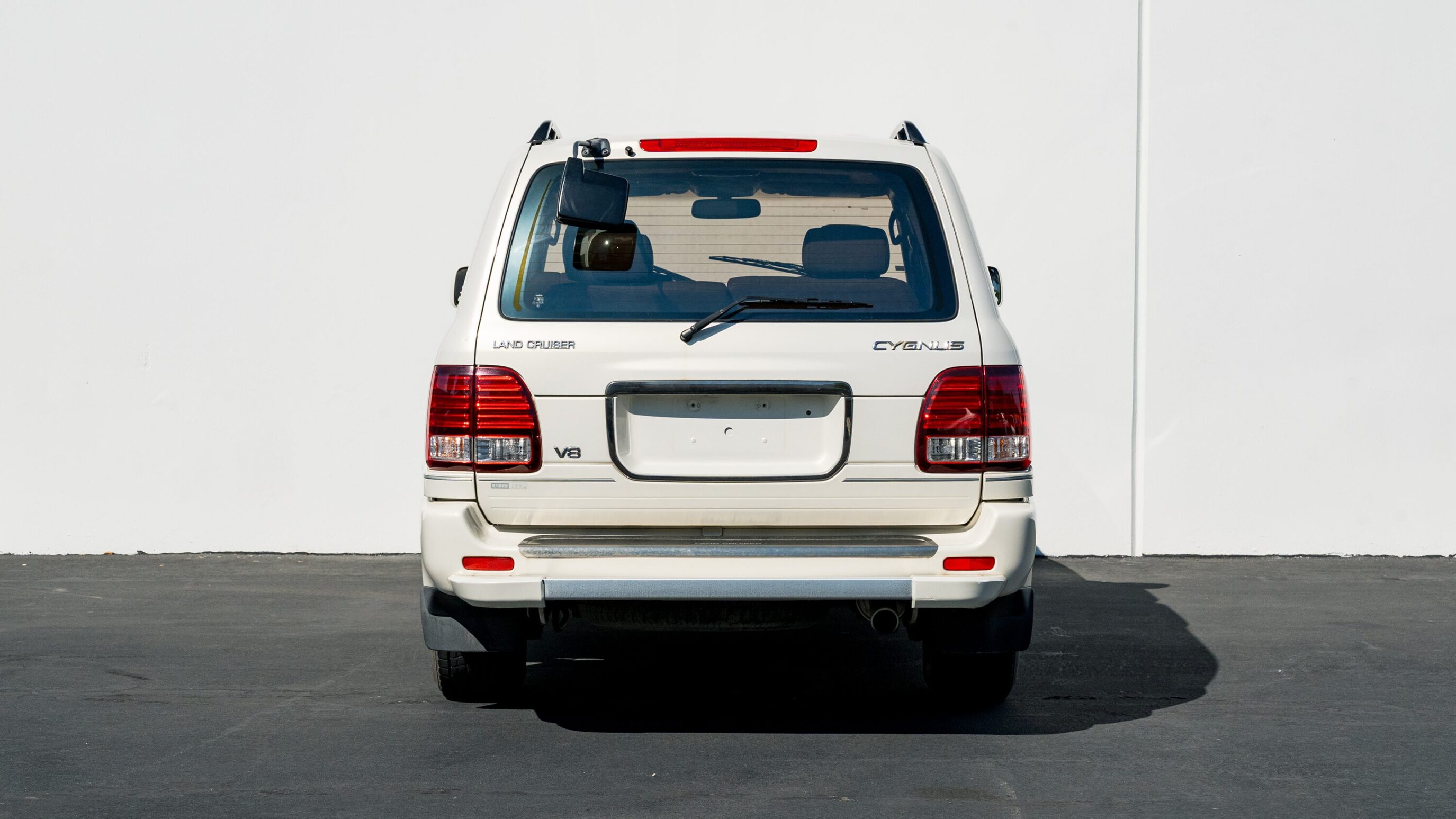 
								Toyota Land Cruiser Cygnus full									