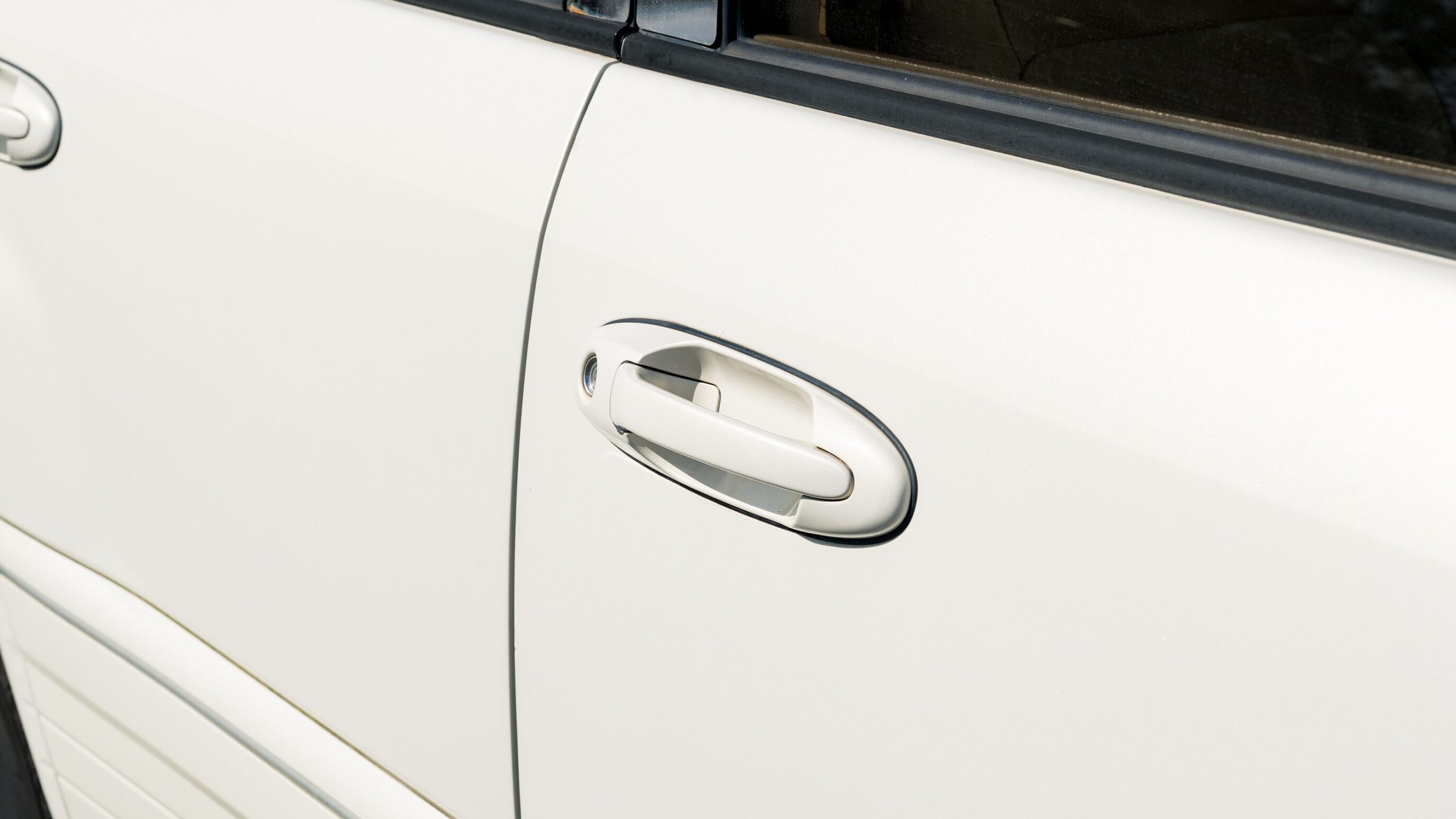 
								Toyota Land Cruiser Cygnus full									